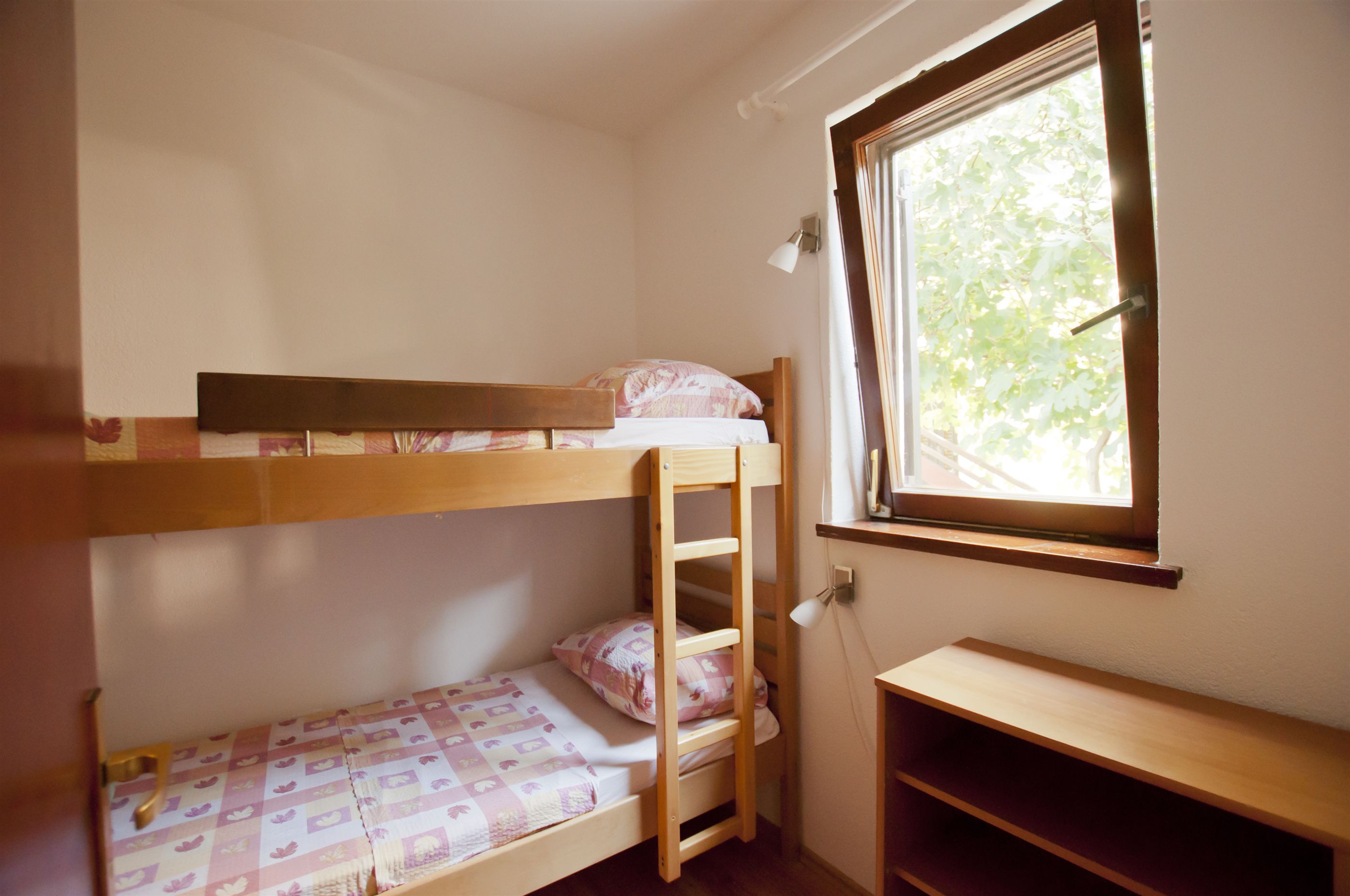 Apartments Gorast 12681-A2