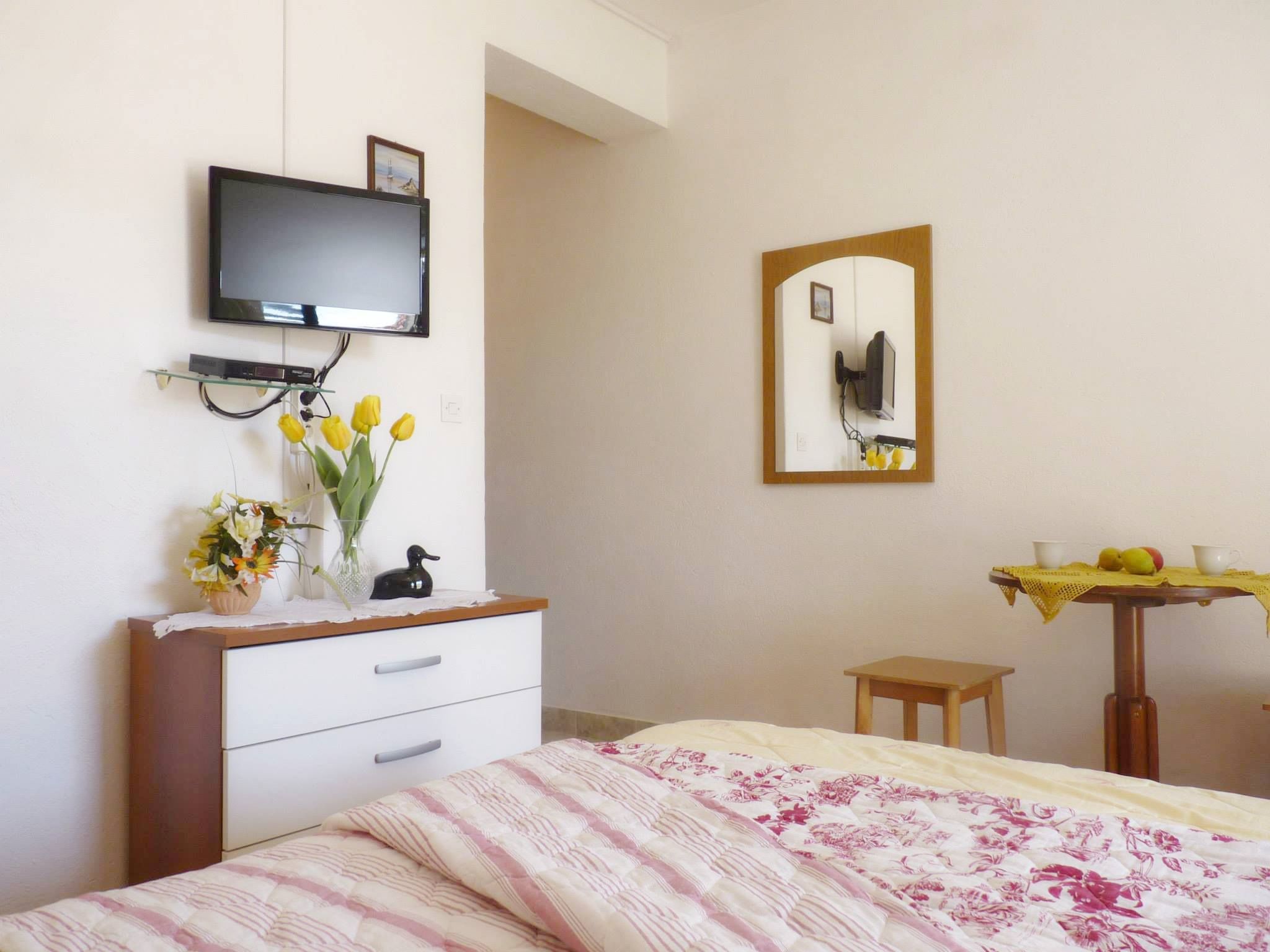 Apartments and Room Marin 13221-S2