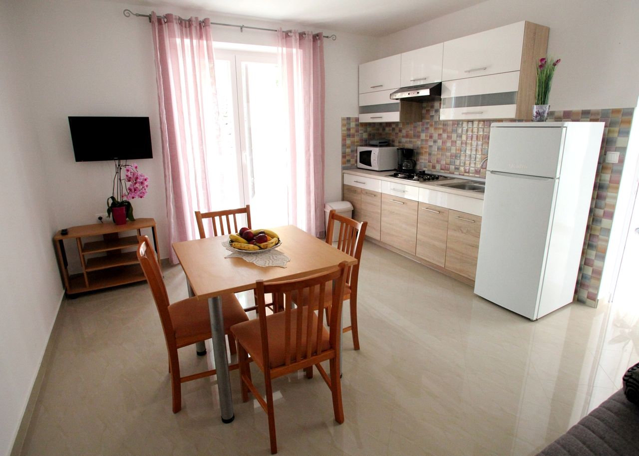 Apartment Ivana 63823-A1