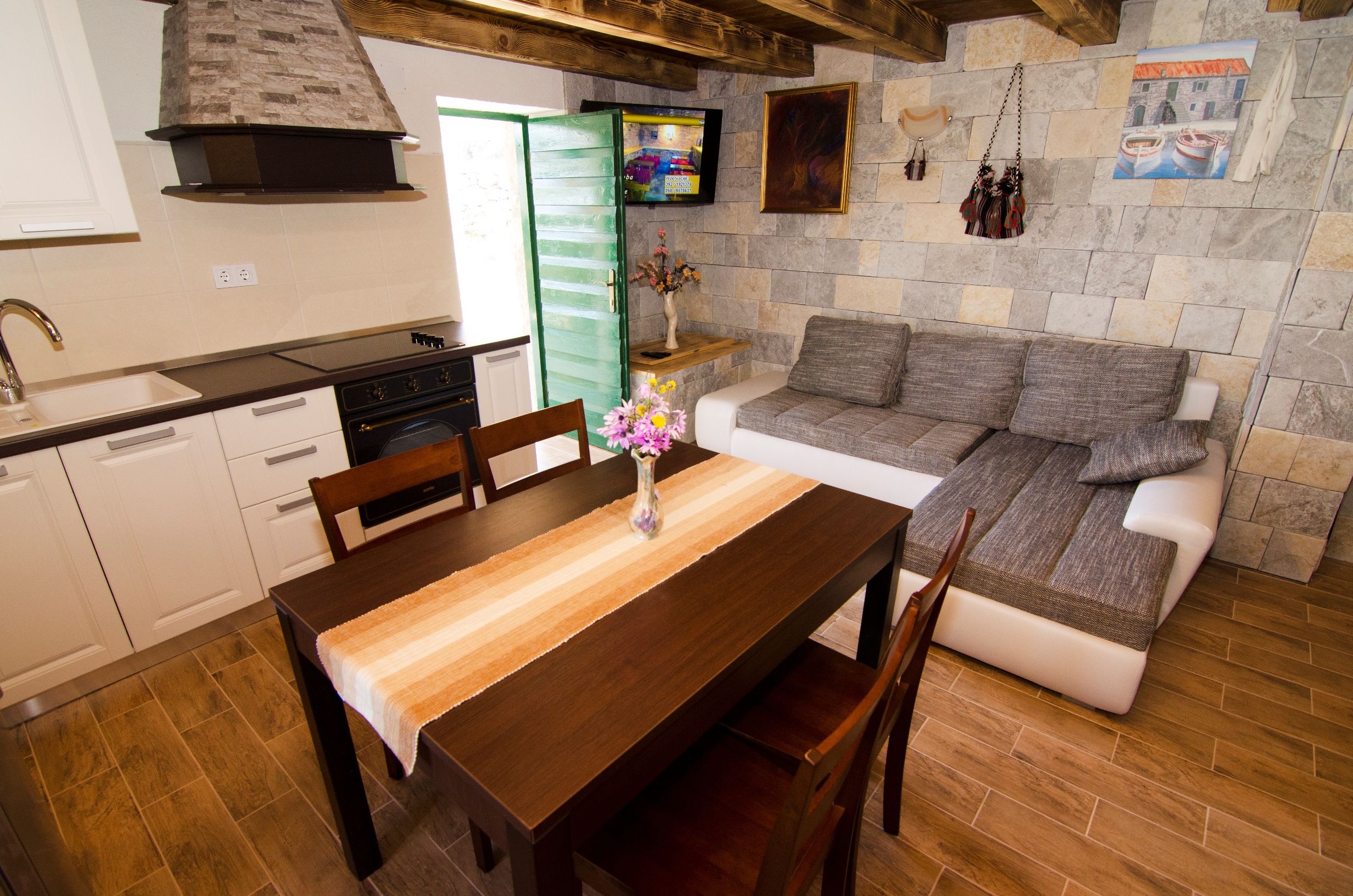 House Radojka 26812-K1