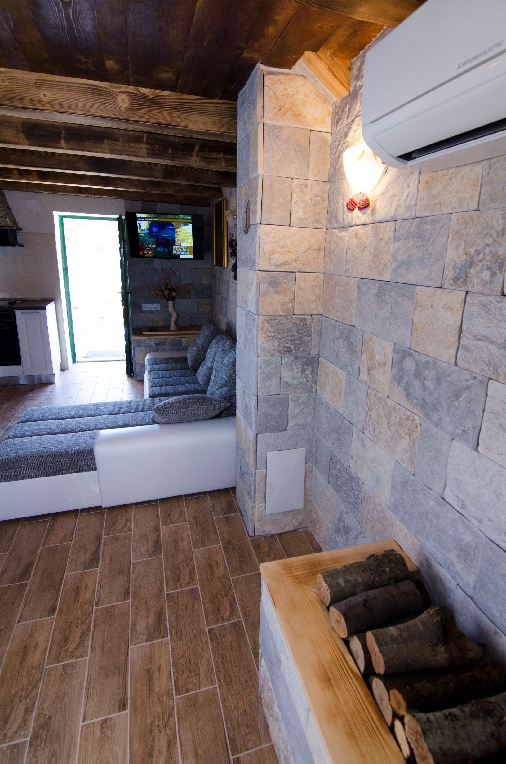 House Radojka 26812-K1
