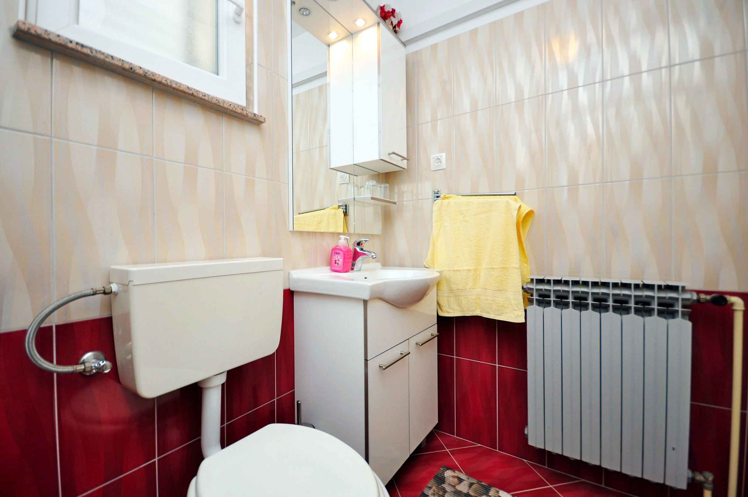 Apartment Violet 28611-A1