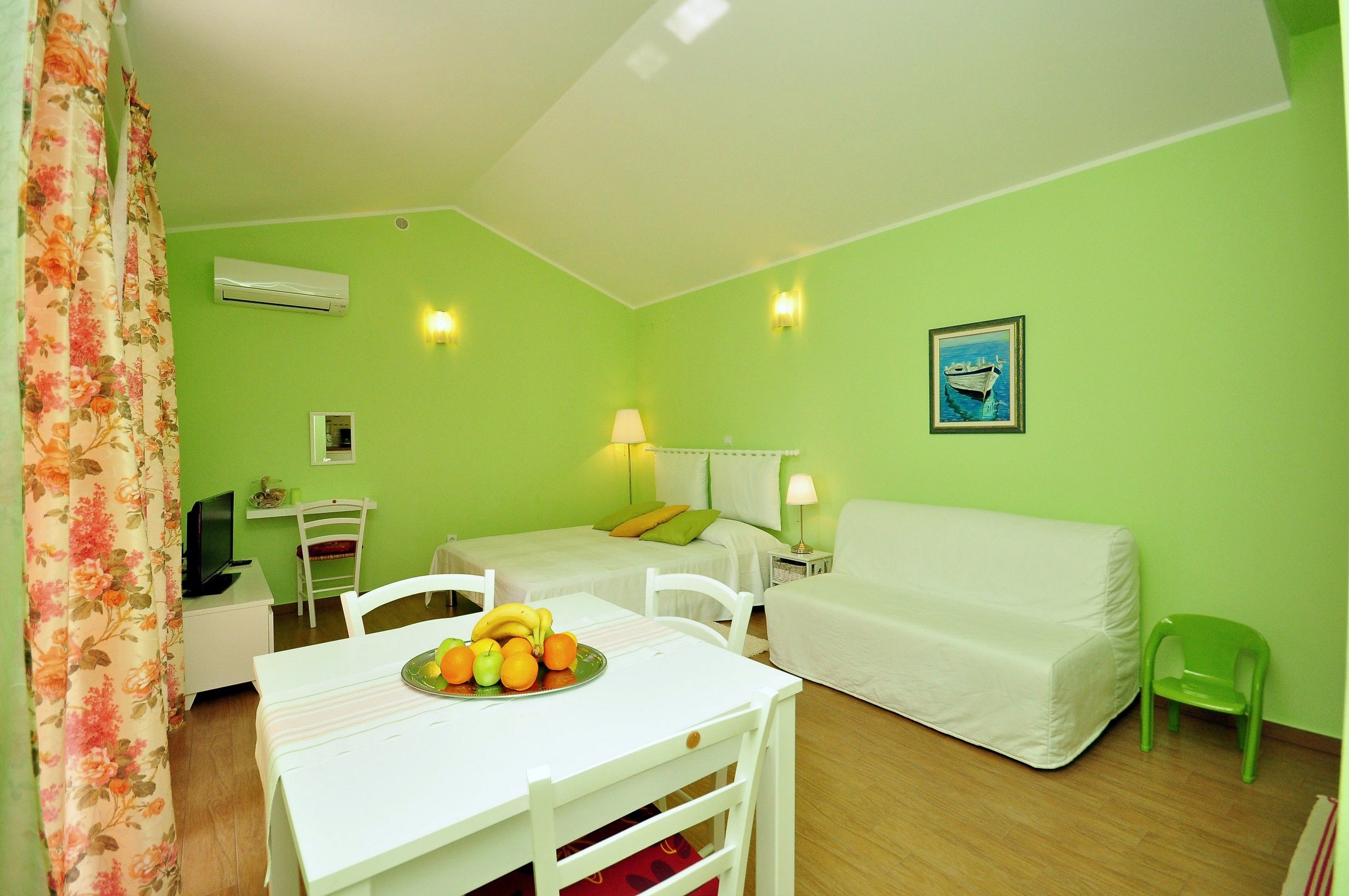Apartments Petra near beach 70851-A1