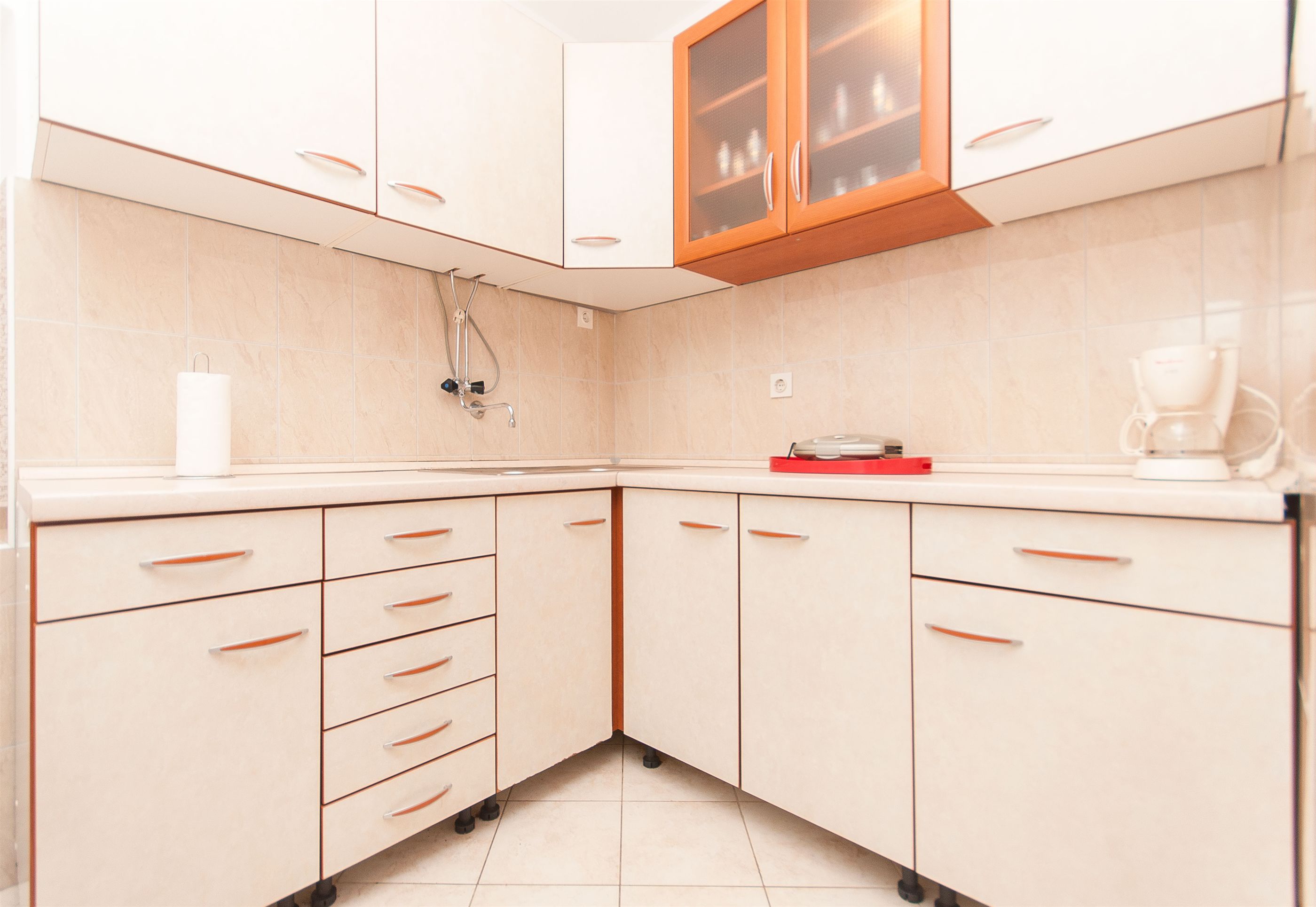 House Anton 70491-K1