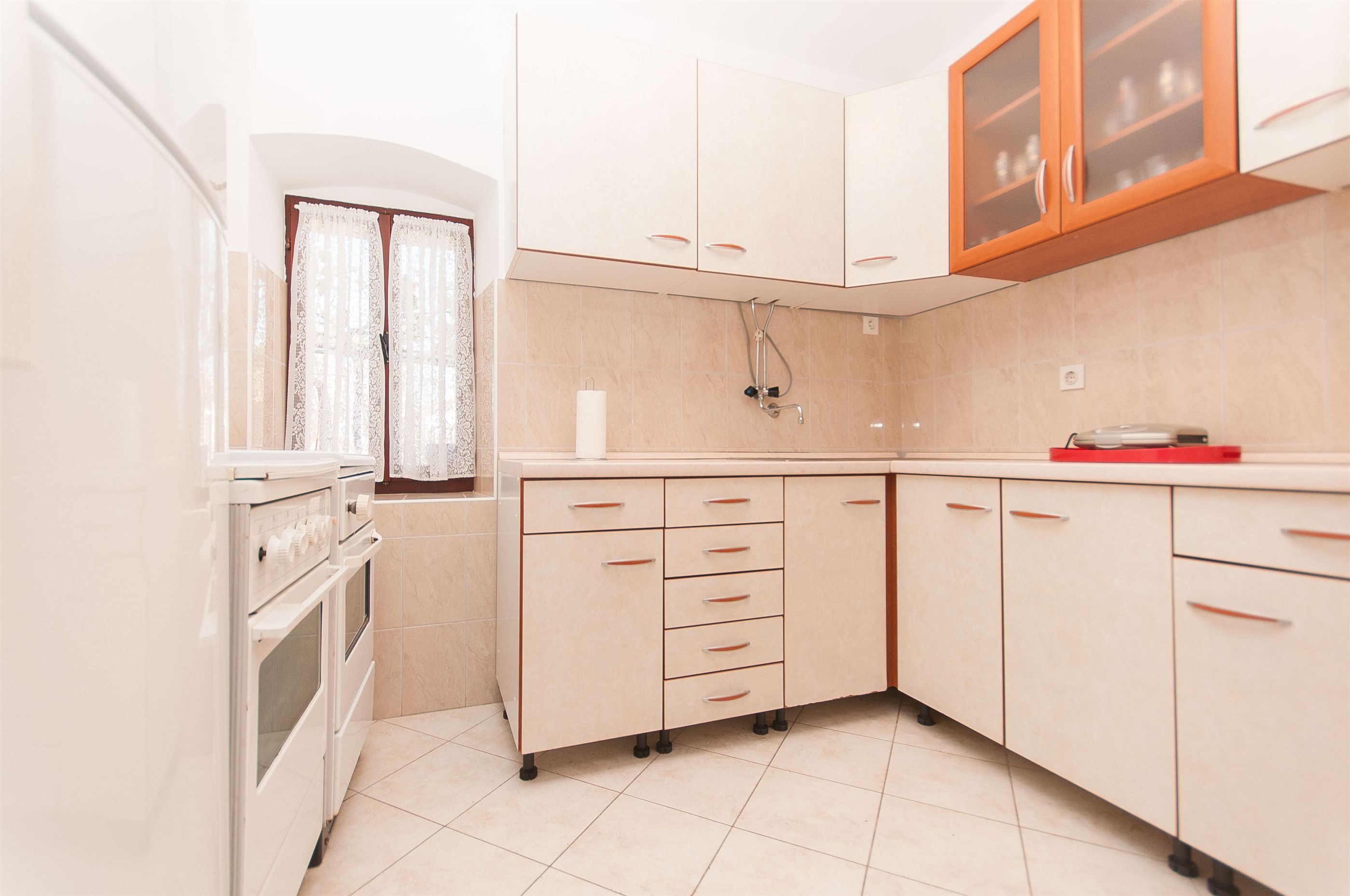 House Anton 70491-K1