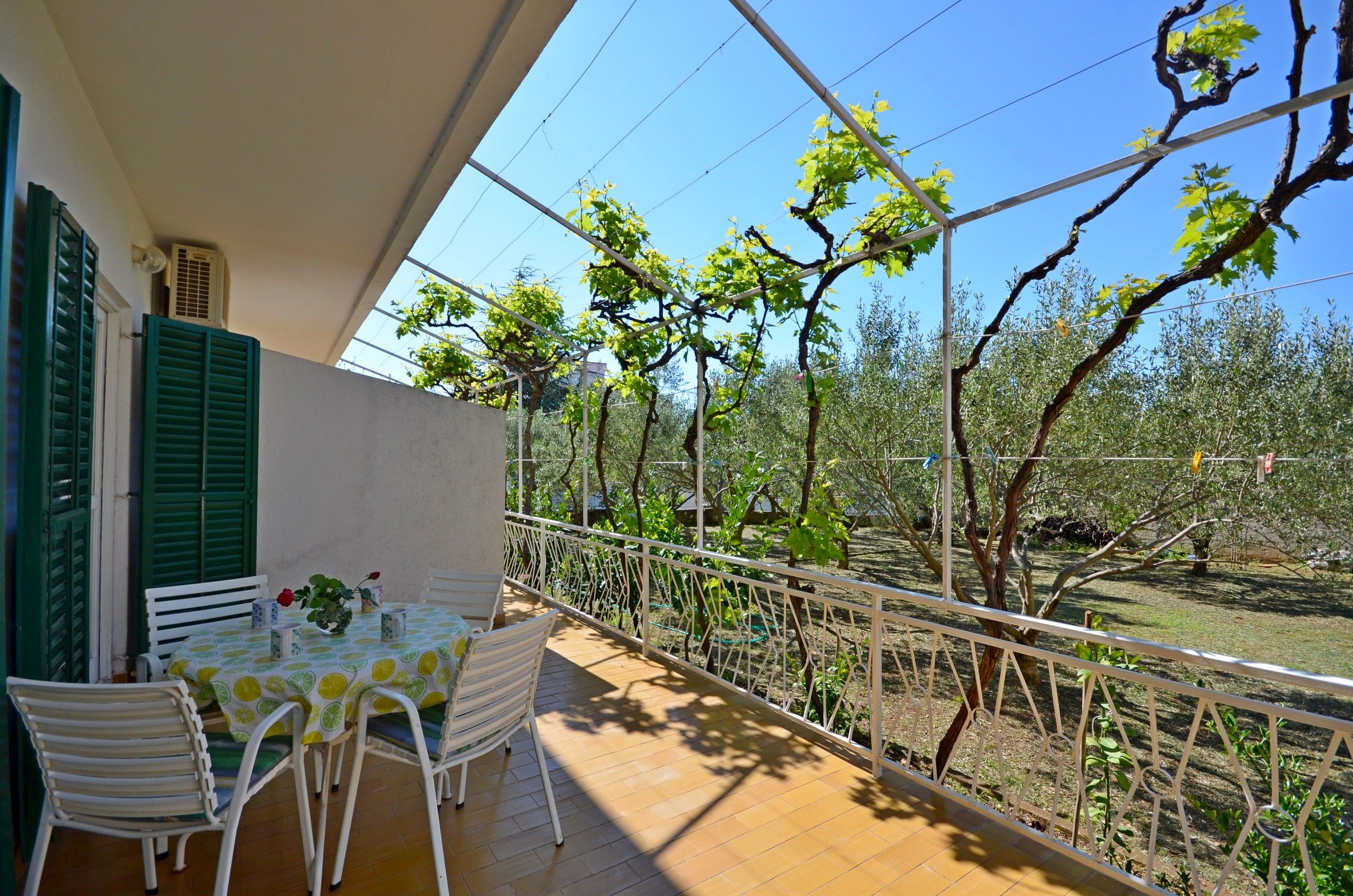 Apartments Secret Garden 17851-A2