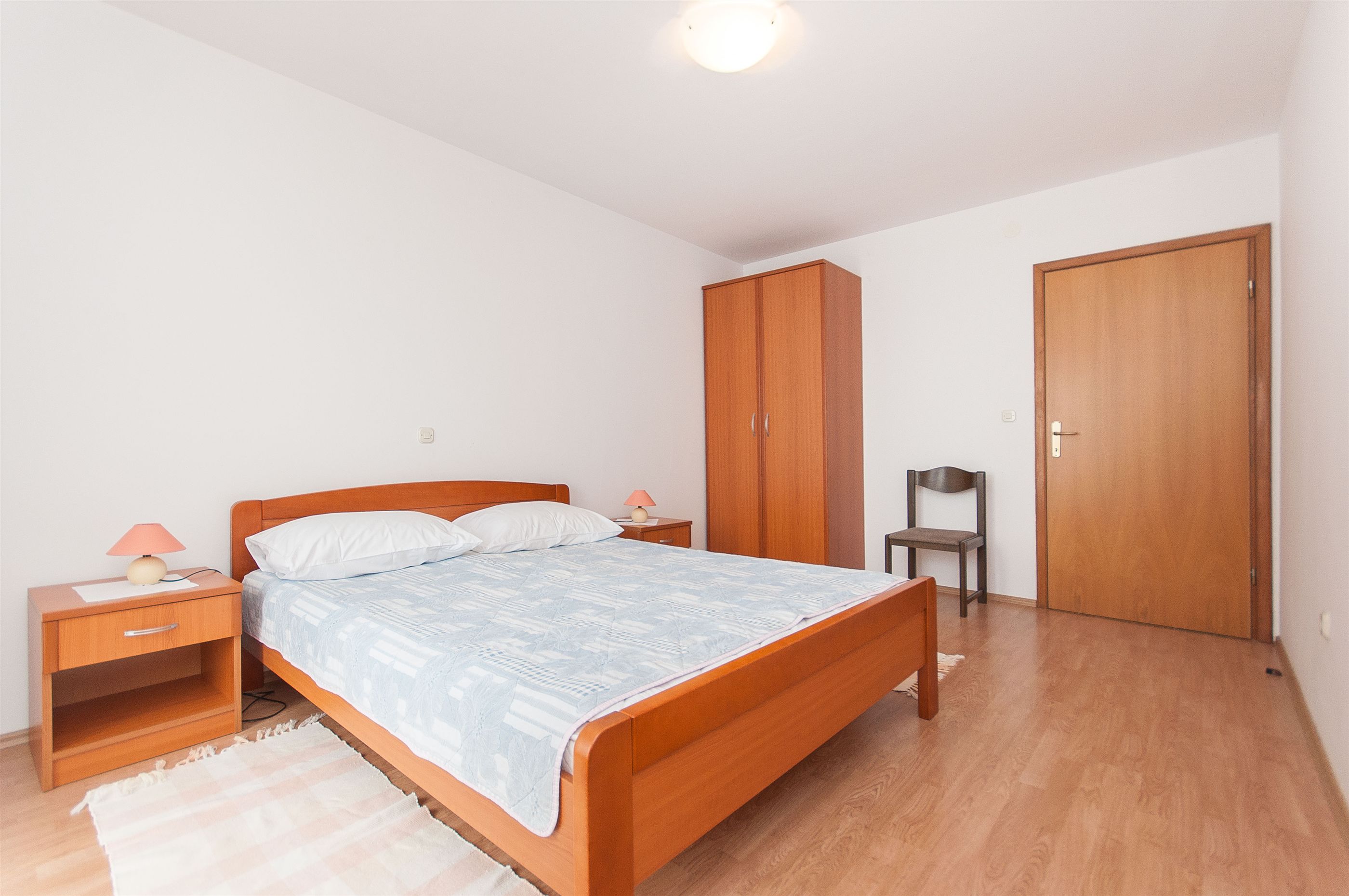 Apartments Igor 33401-A2
