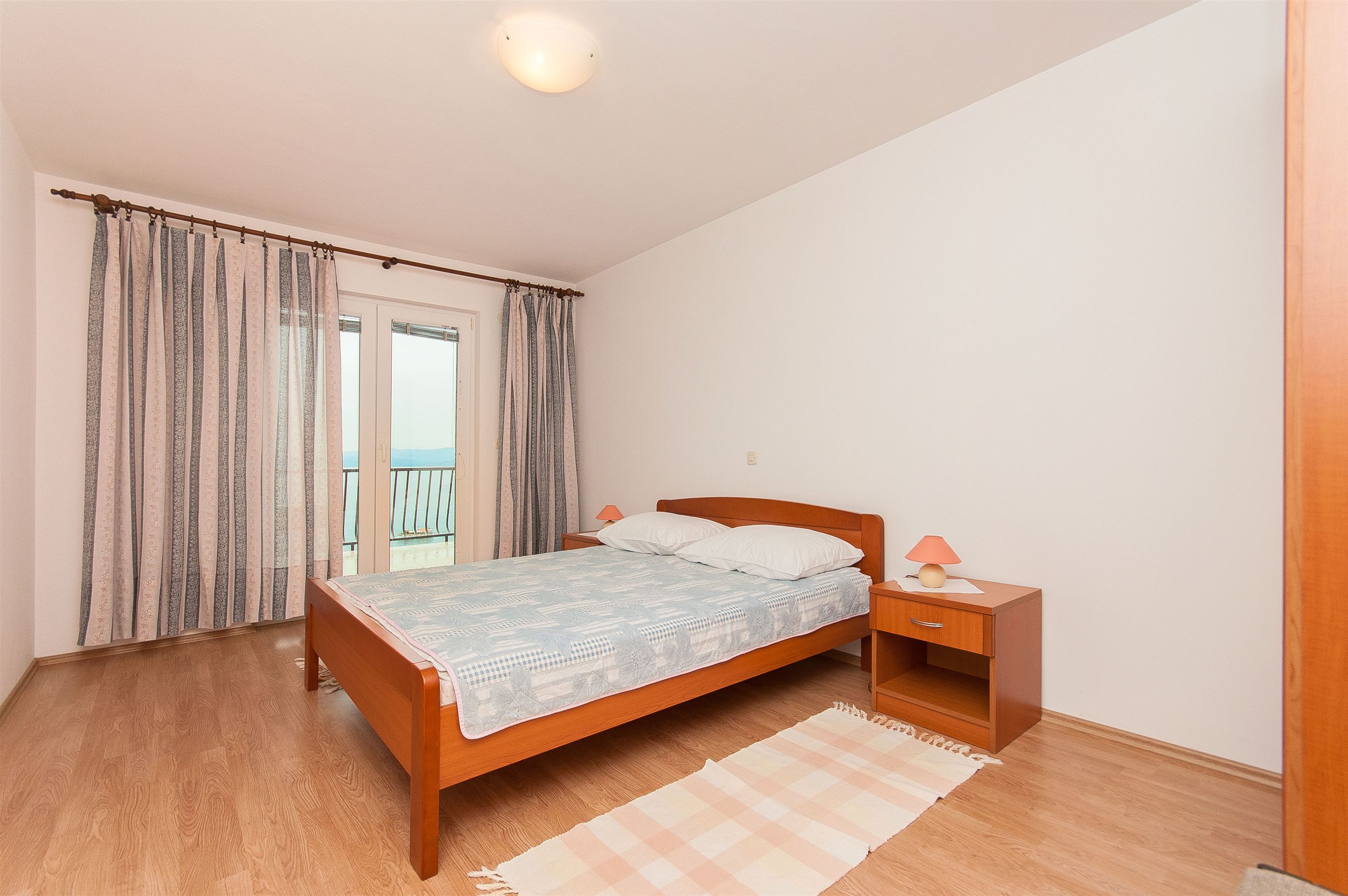 Apartments Igor 33401-A2