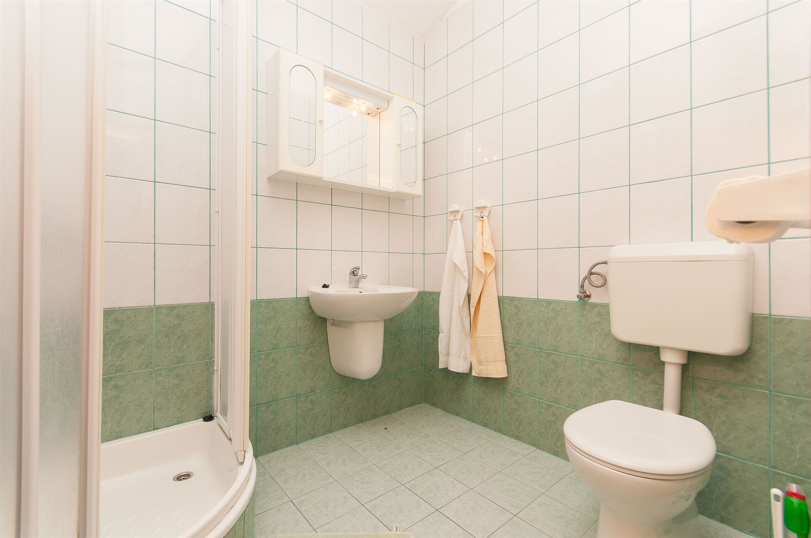 Apartments Igor 33401-A2