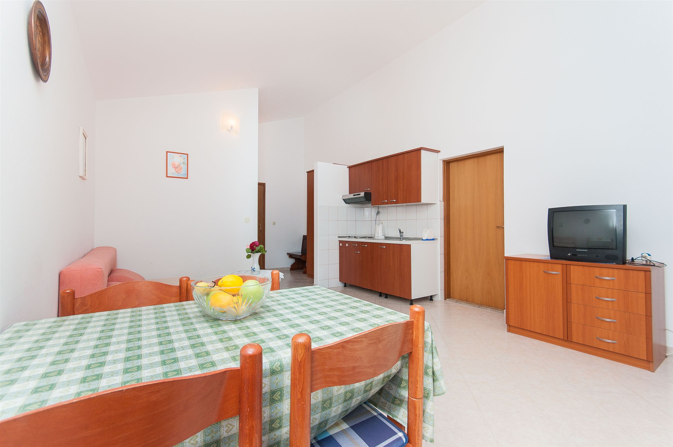 Apartments Igor 33401-A2