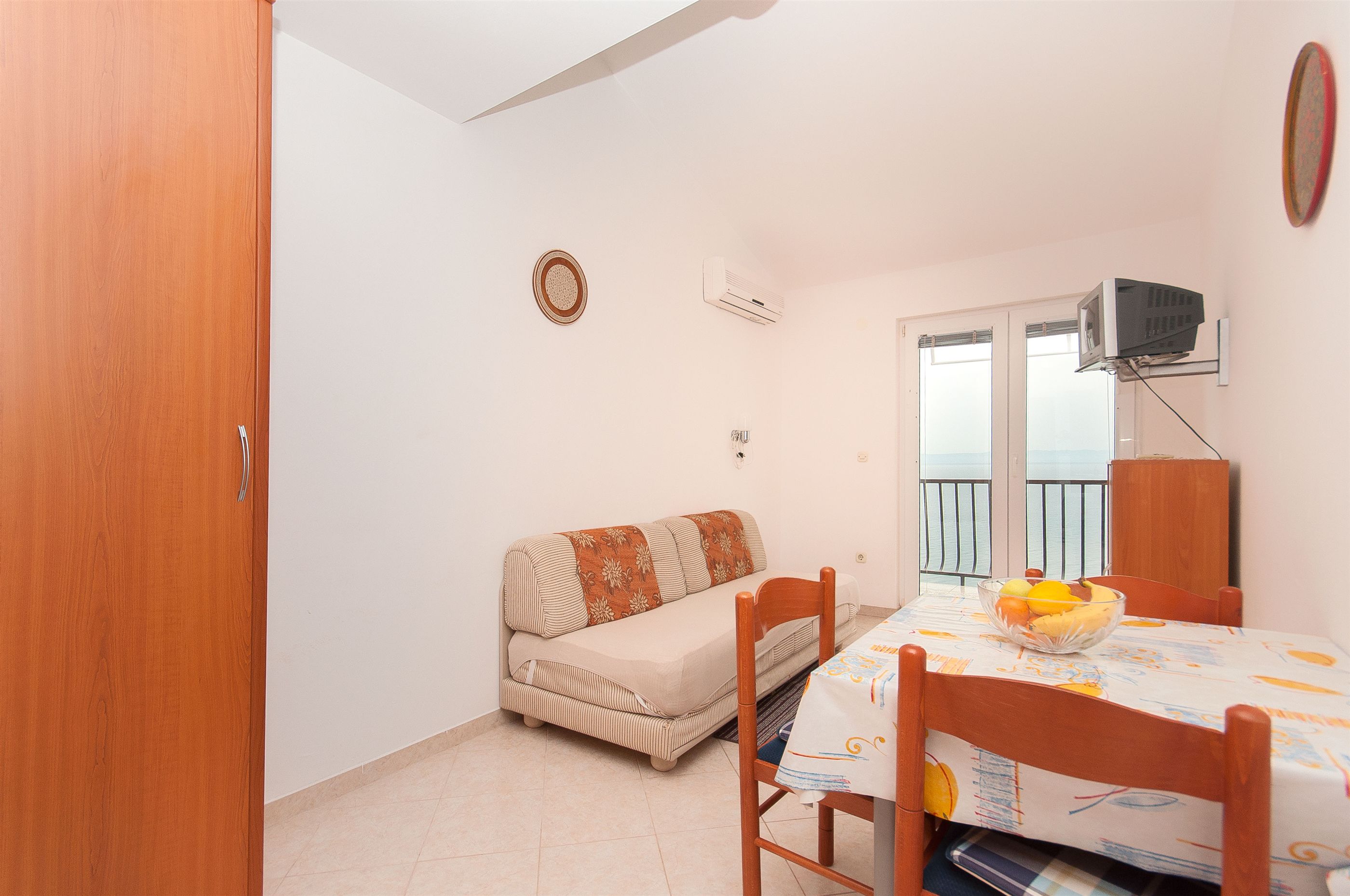 Apartments Igor 33401-A3