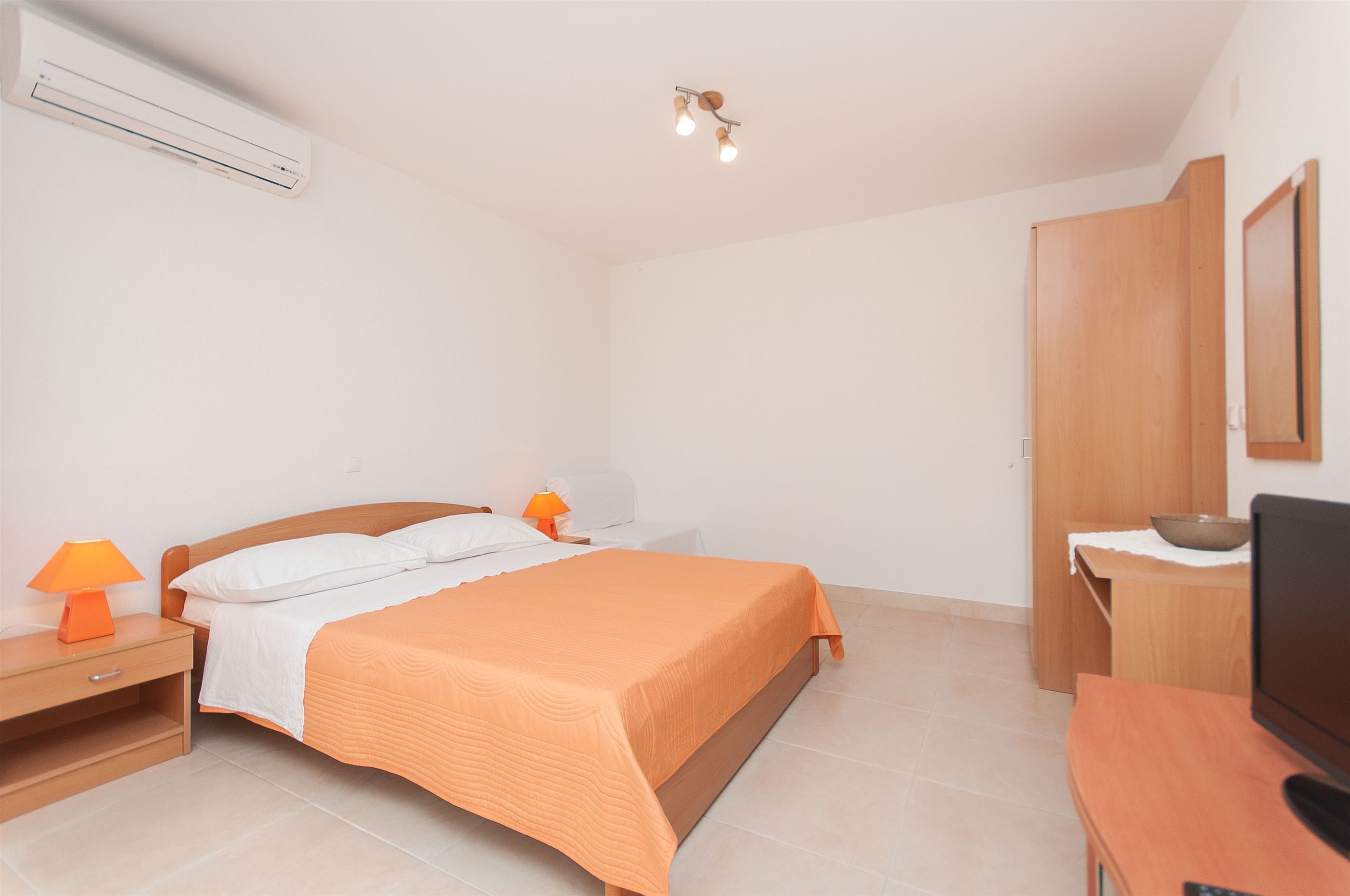 Apartments Ante 36231-A4
