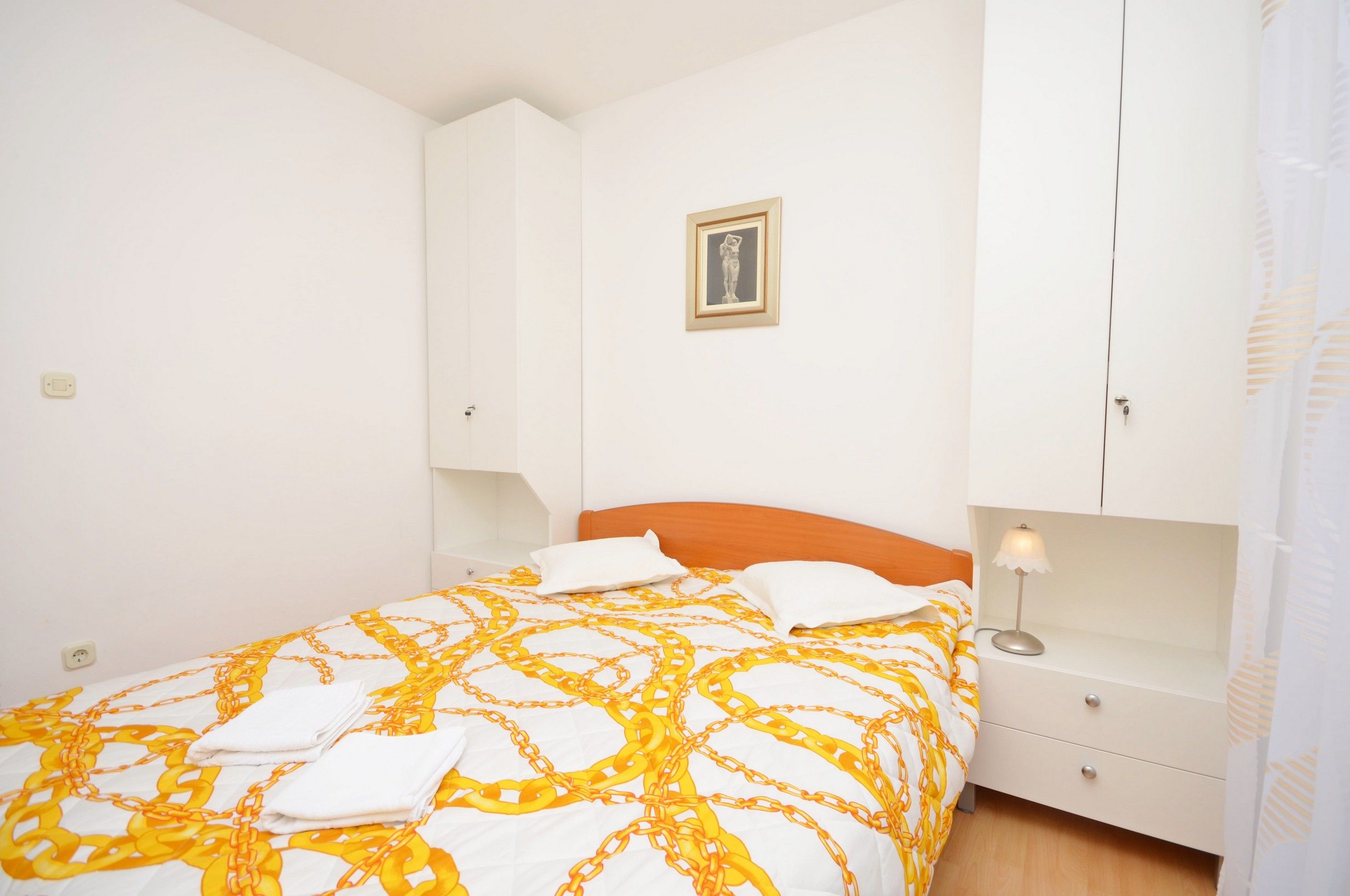 Apartment Dora 18251-A1
