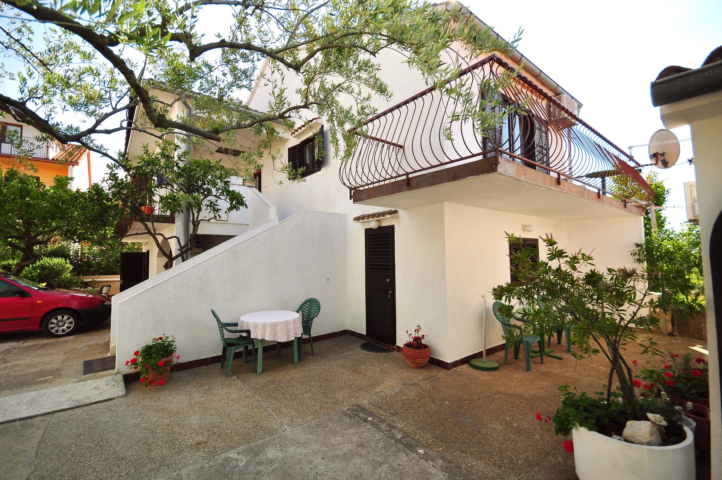 Apartments and Room Jadranka 13851-A1