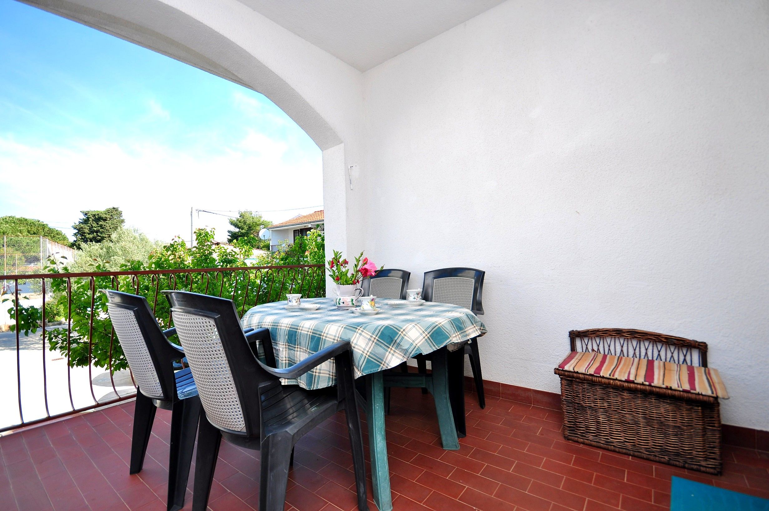Apartments and Room Jadranka 13851-A1