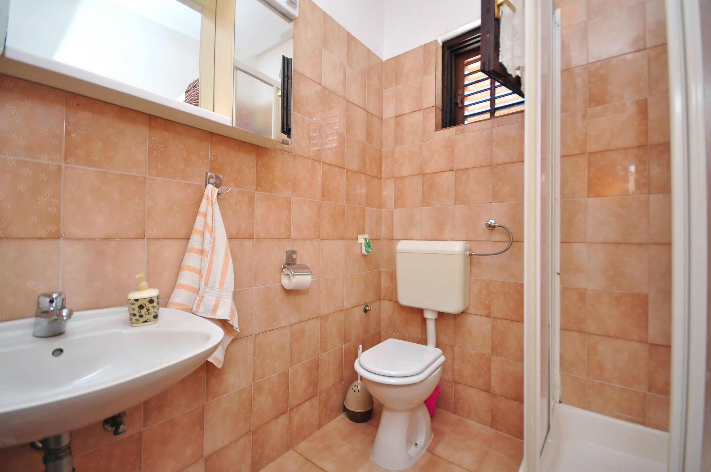 Apartments and Room Jadranka 13851-A1