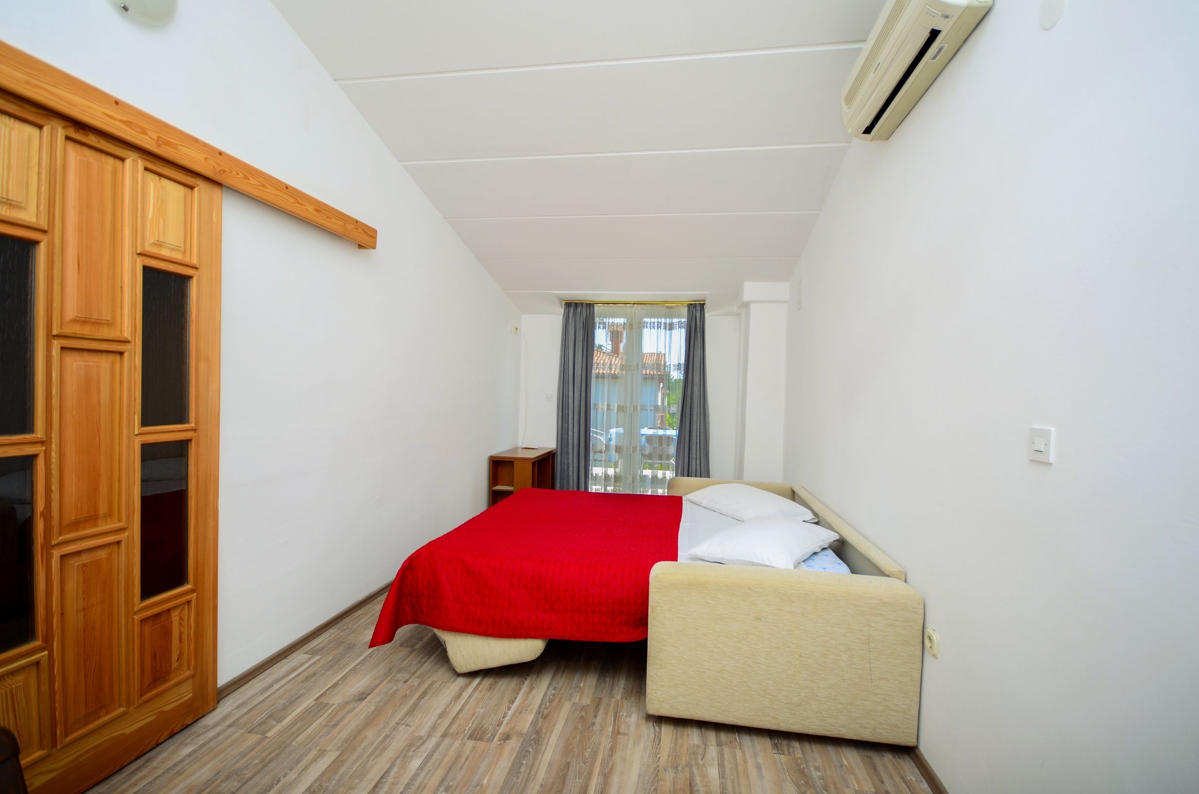 Apartments Romano 70661-A2