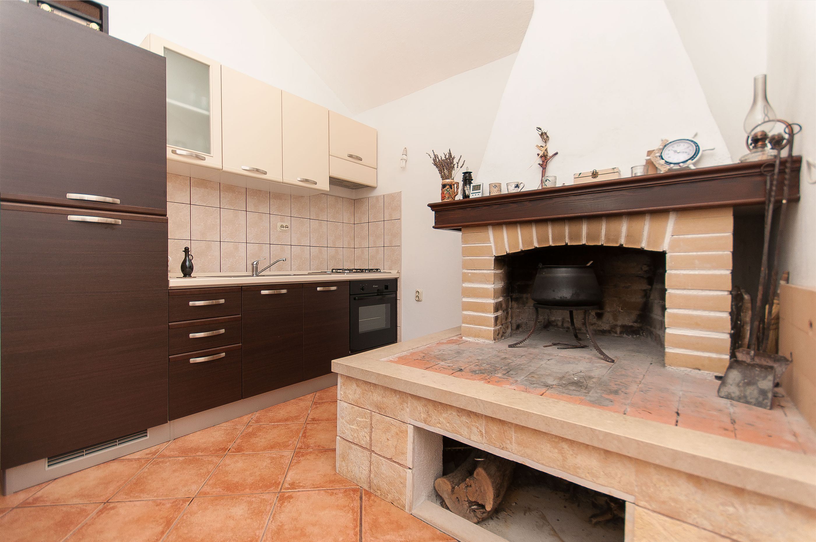 House Vela Lozna 43292-K1