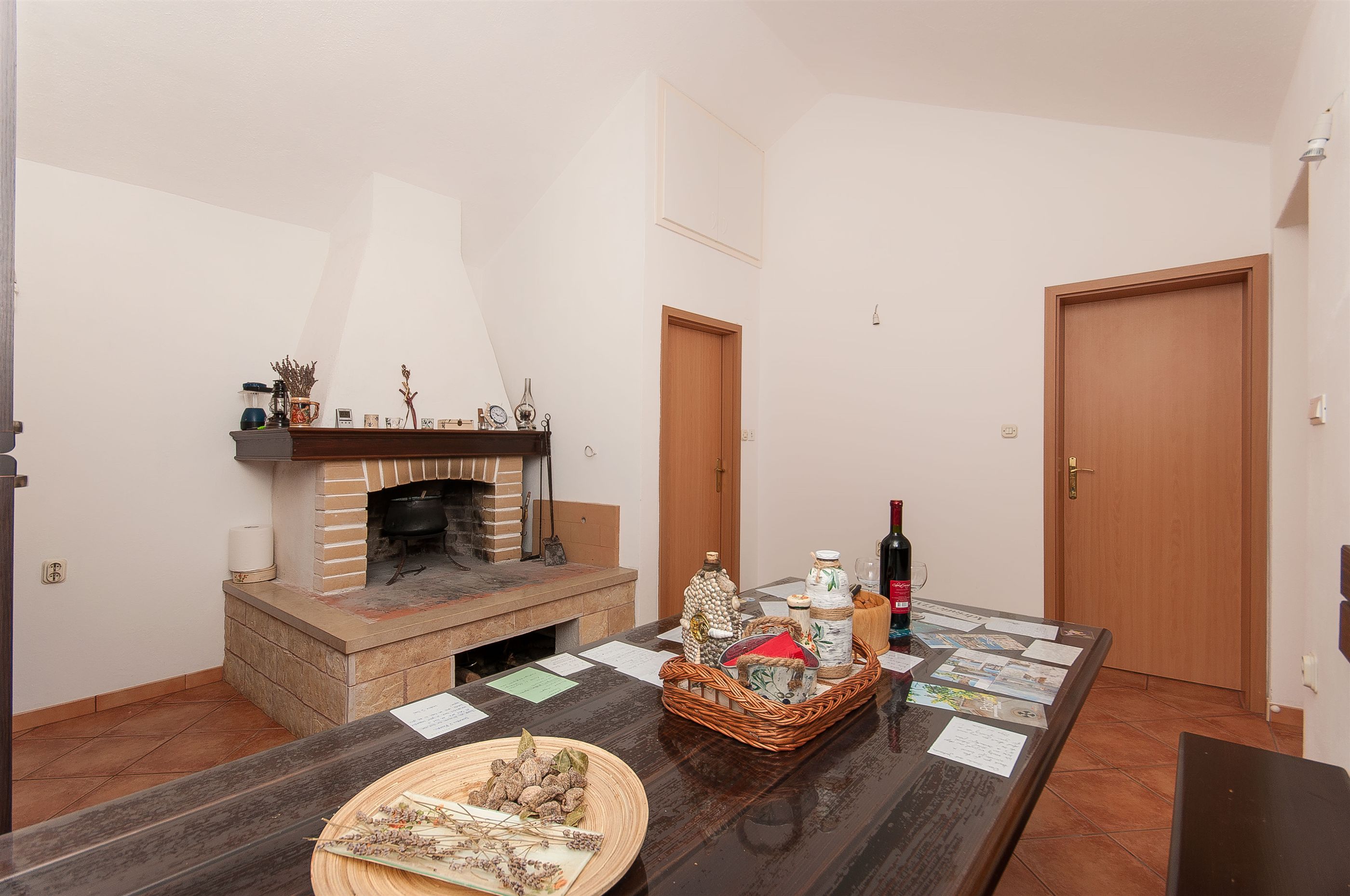House Vela Lozna 43292-K1