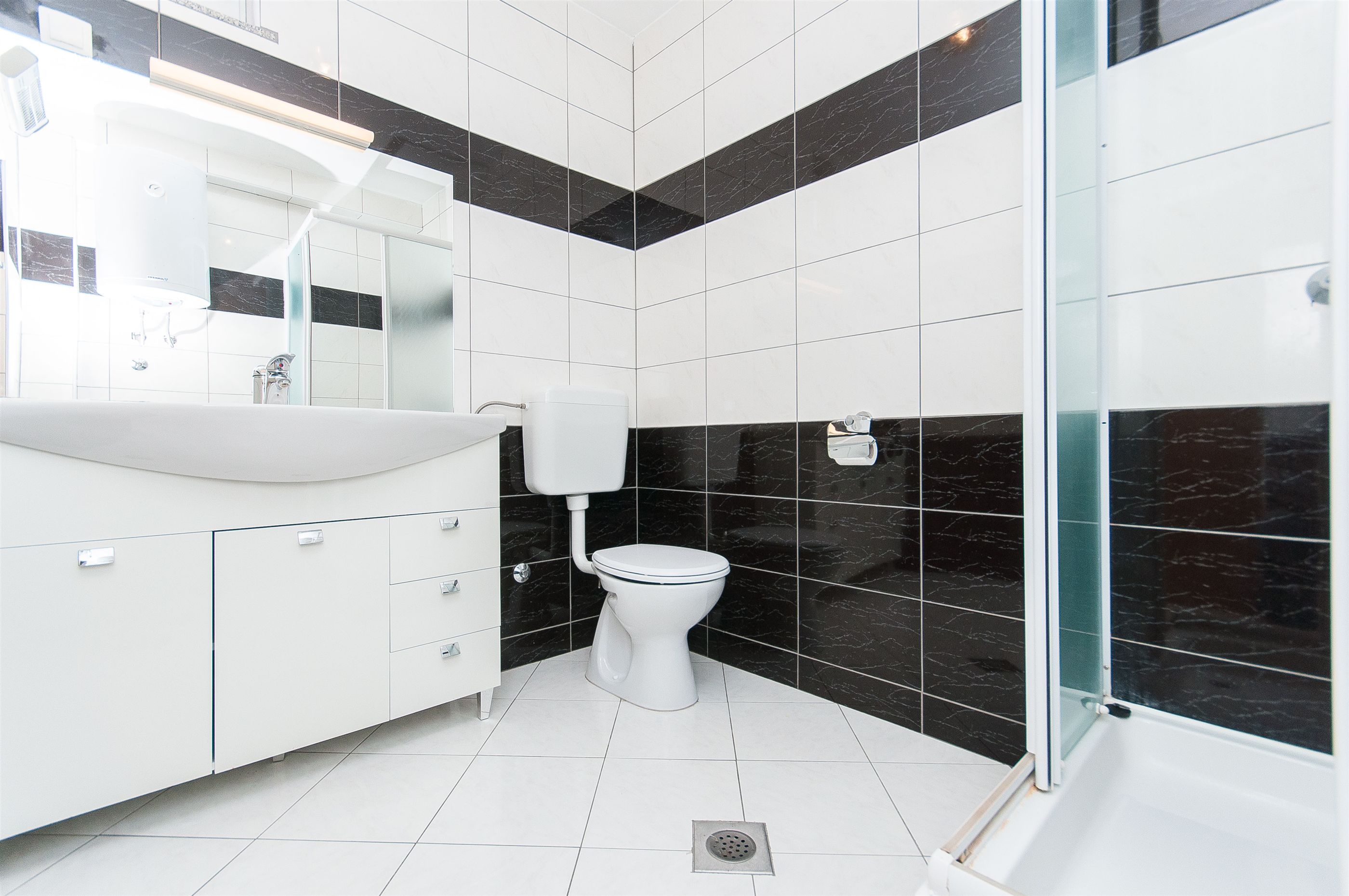 Apartments Glavan 27041-A1