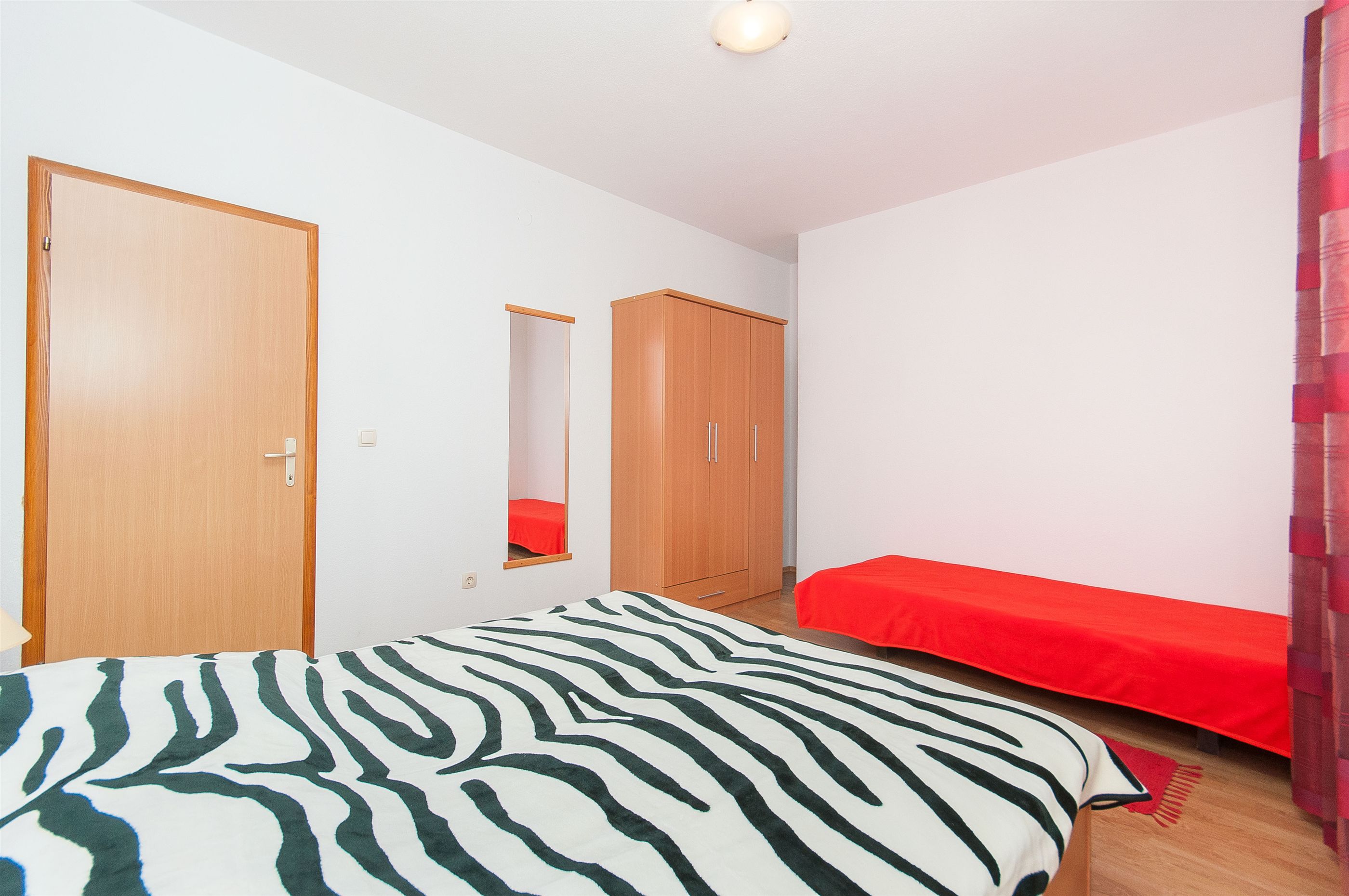 Apartments Tatjana 27191-A1