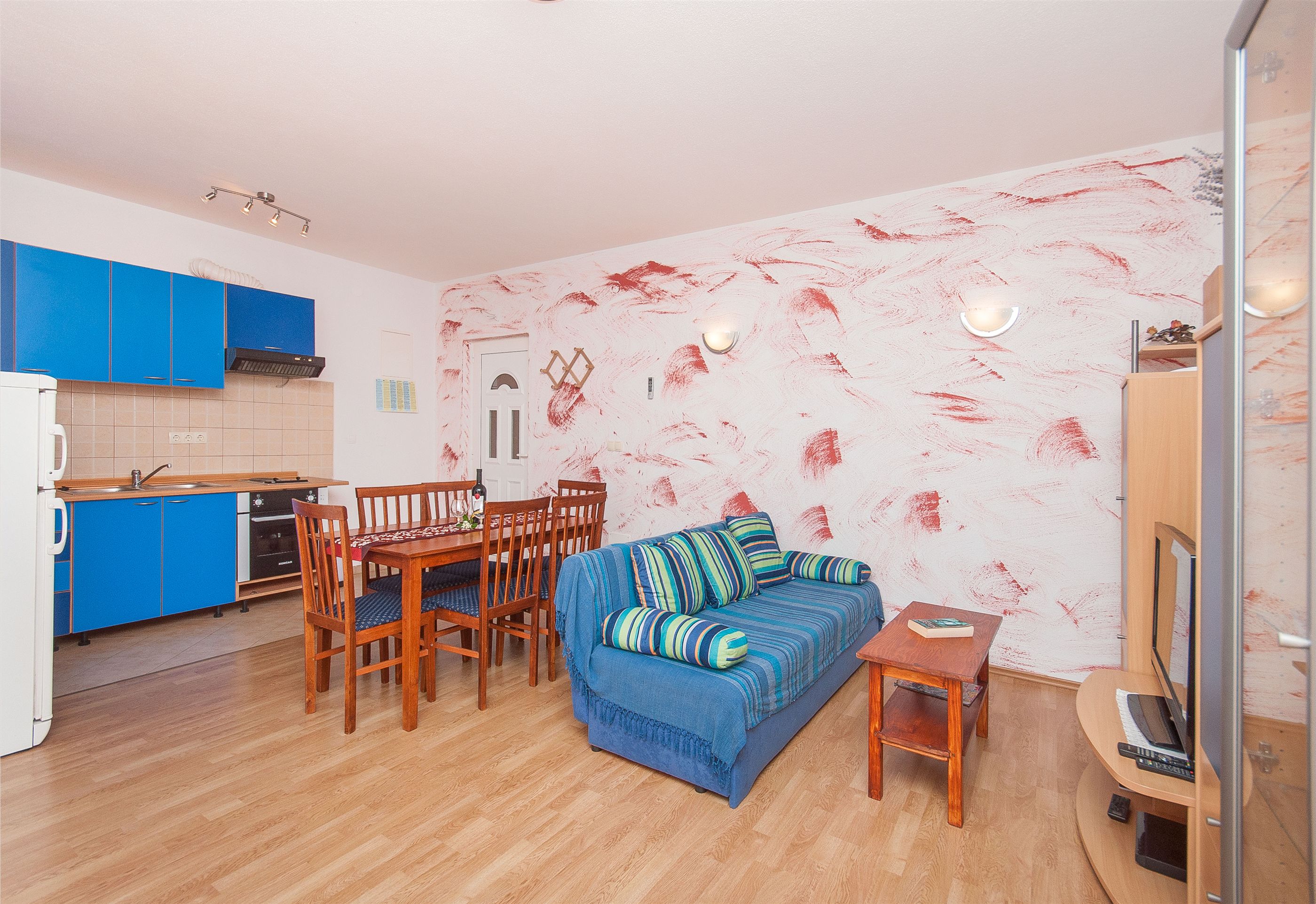 Apartments Tatjana 27191-A1