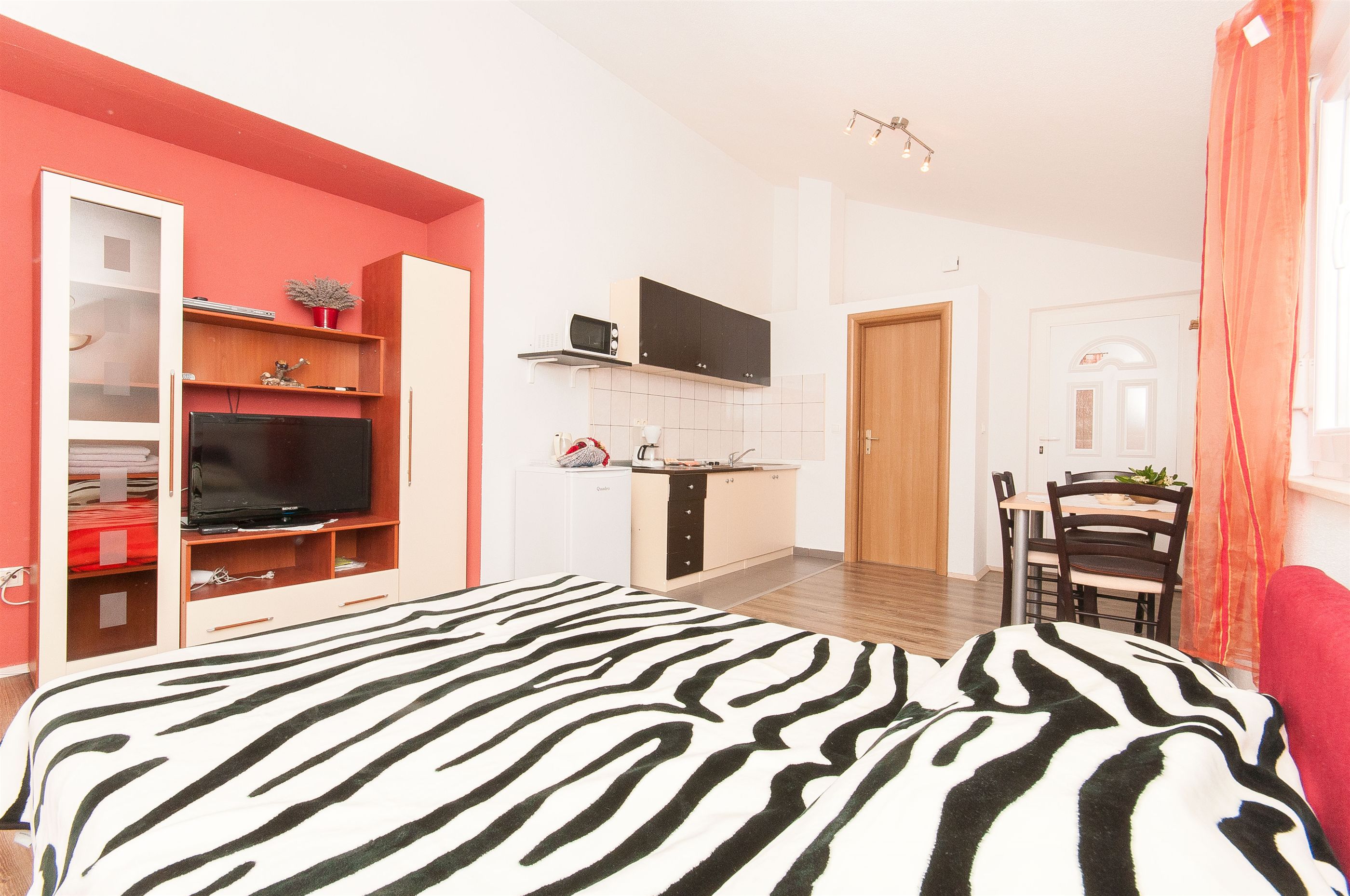 Apartments Tatjana 27191-A3