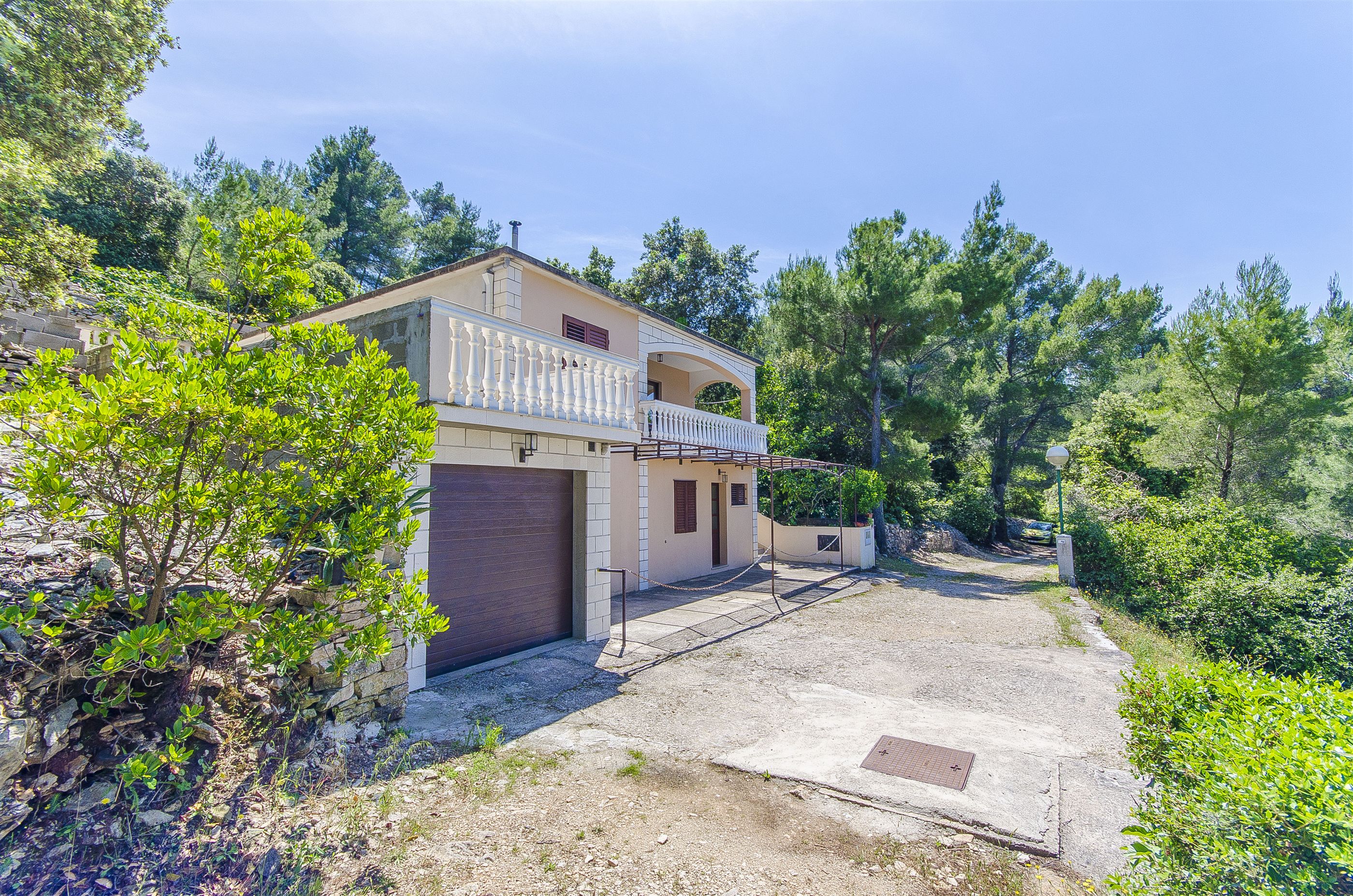House Ivan 53281-K1