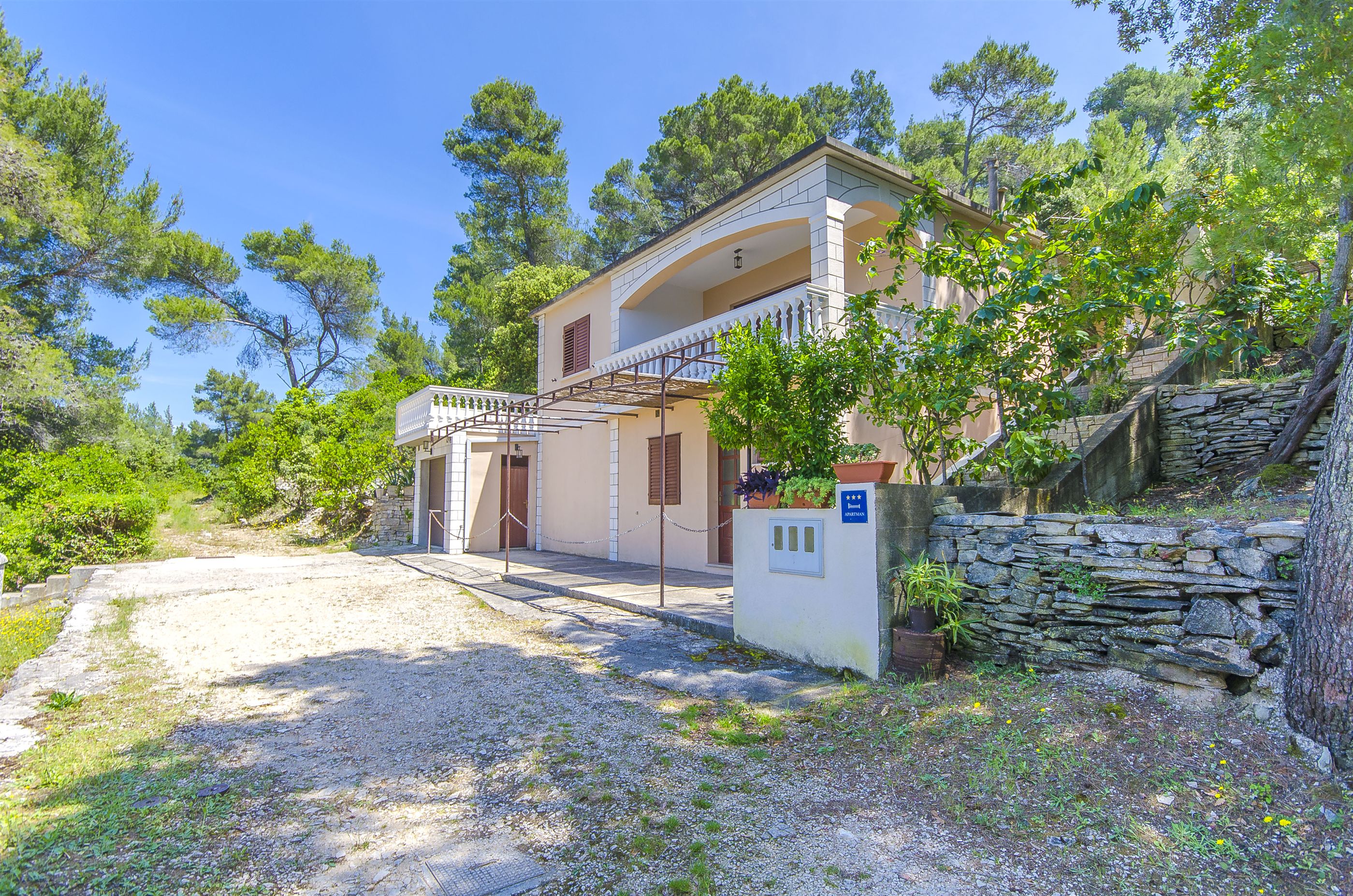 House Ivan 53281-K1