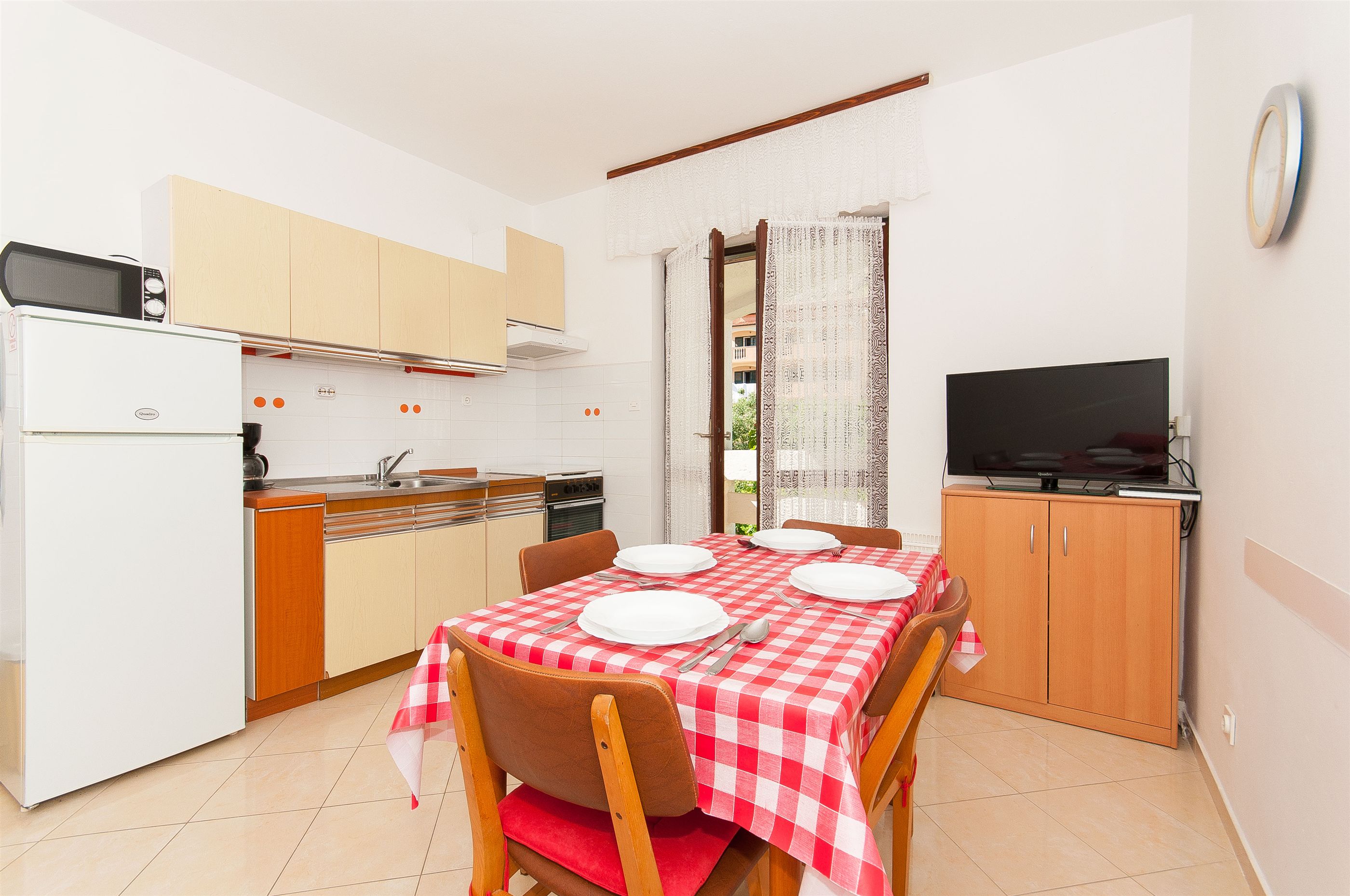 Apartments Mate 23961-A3