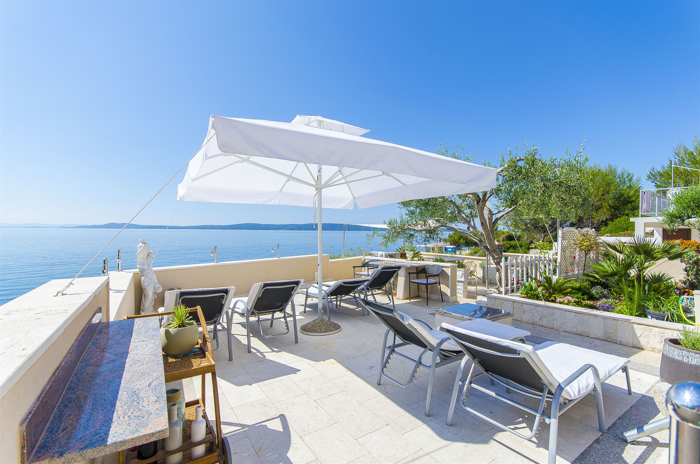 Apartments Nives 45781-A2