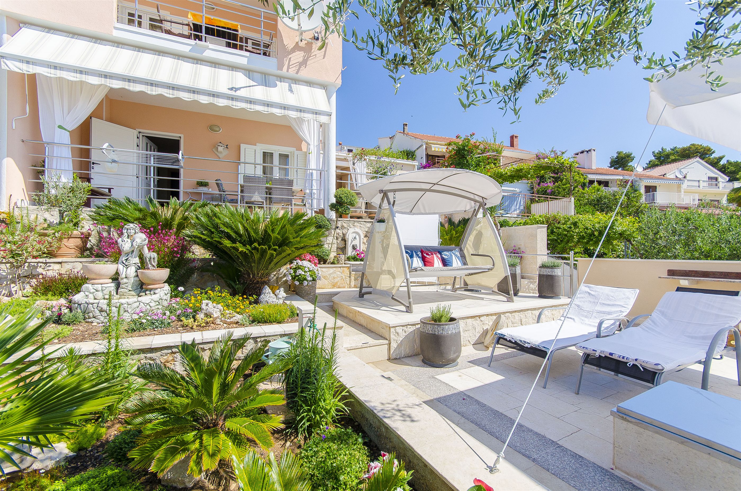 Apartments Nives 45781-A2