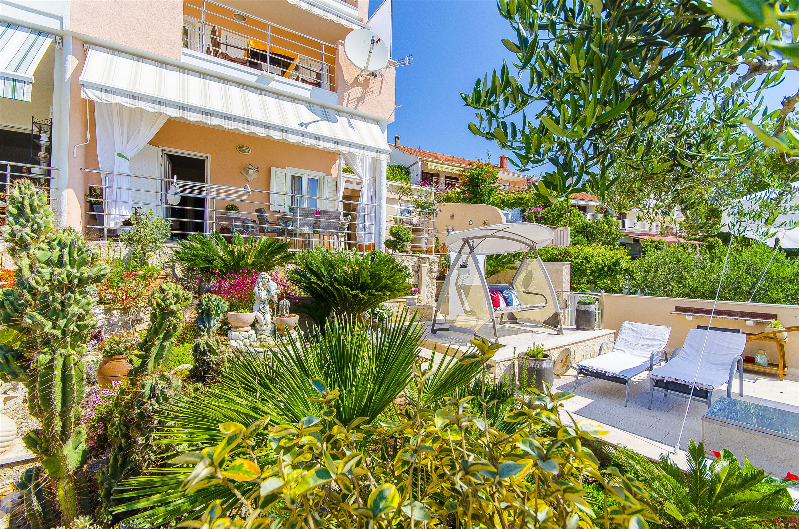 Apartments Nives 45781-A2