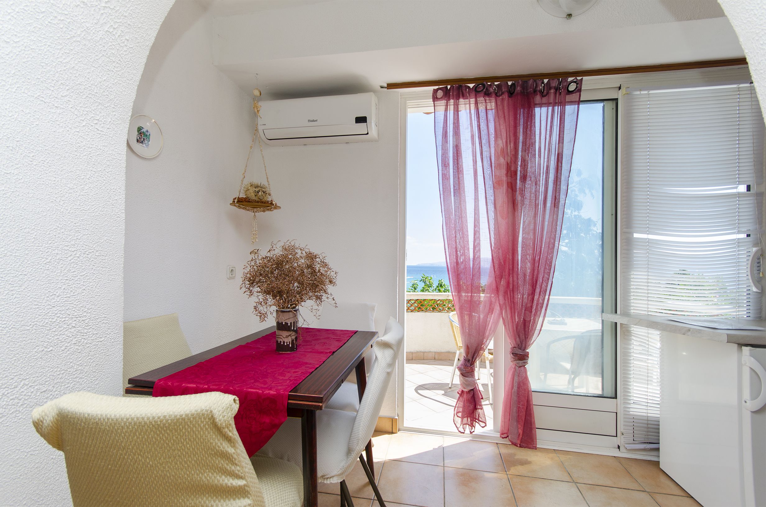 Apartments Jadrana 61711-A1