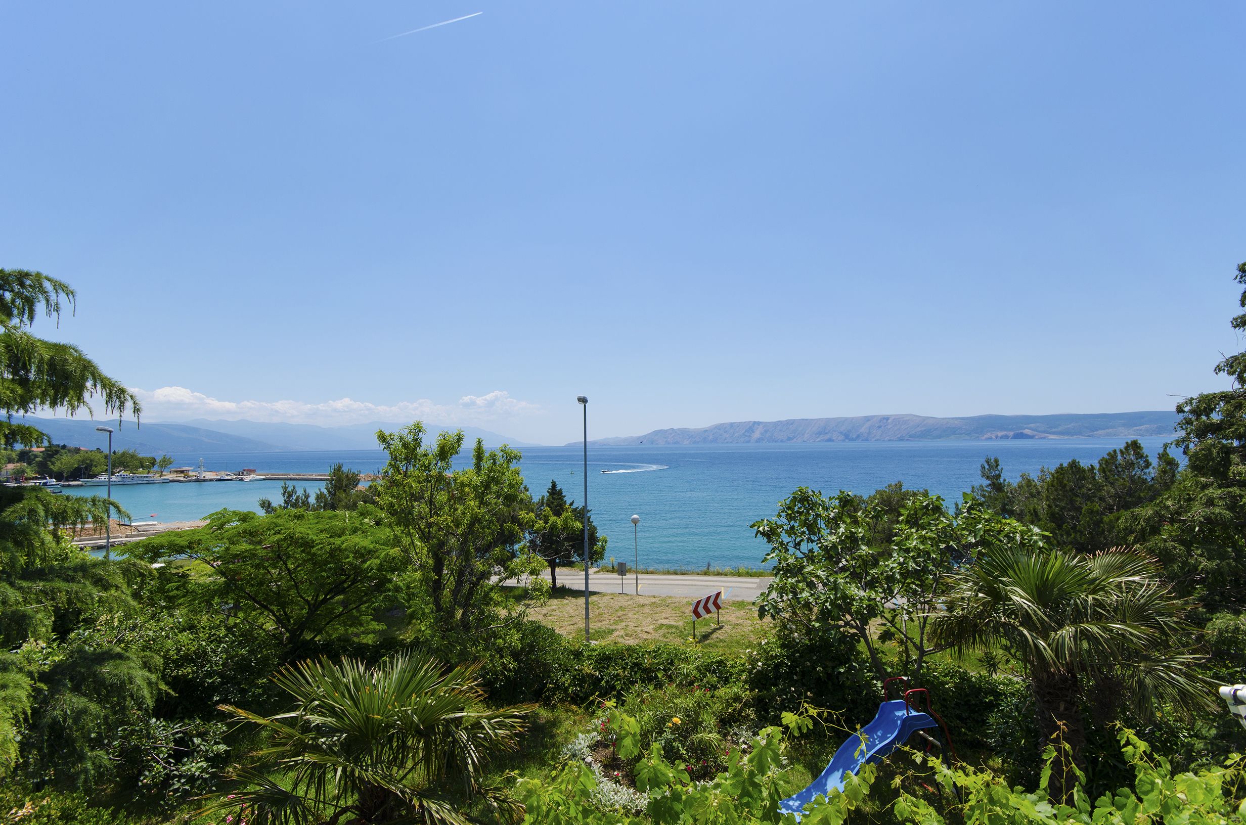 Apartments Jadrana 61711-A2