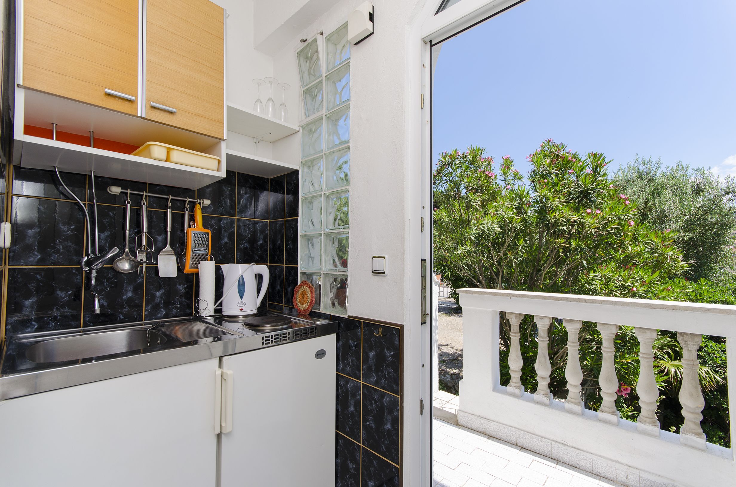Apartments Jadrana 61711-A2