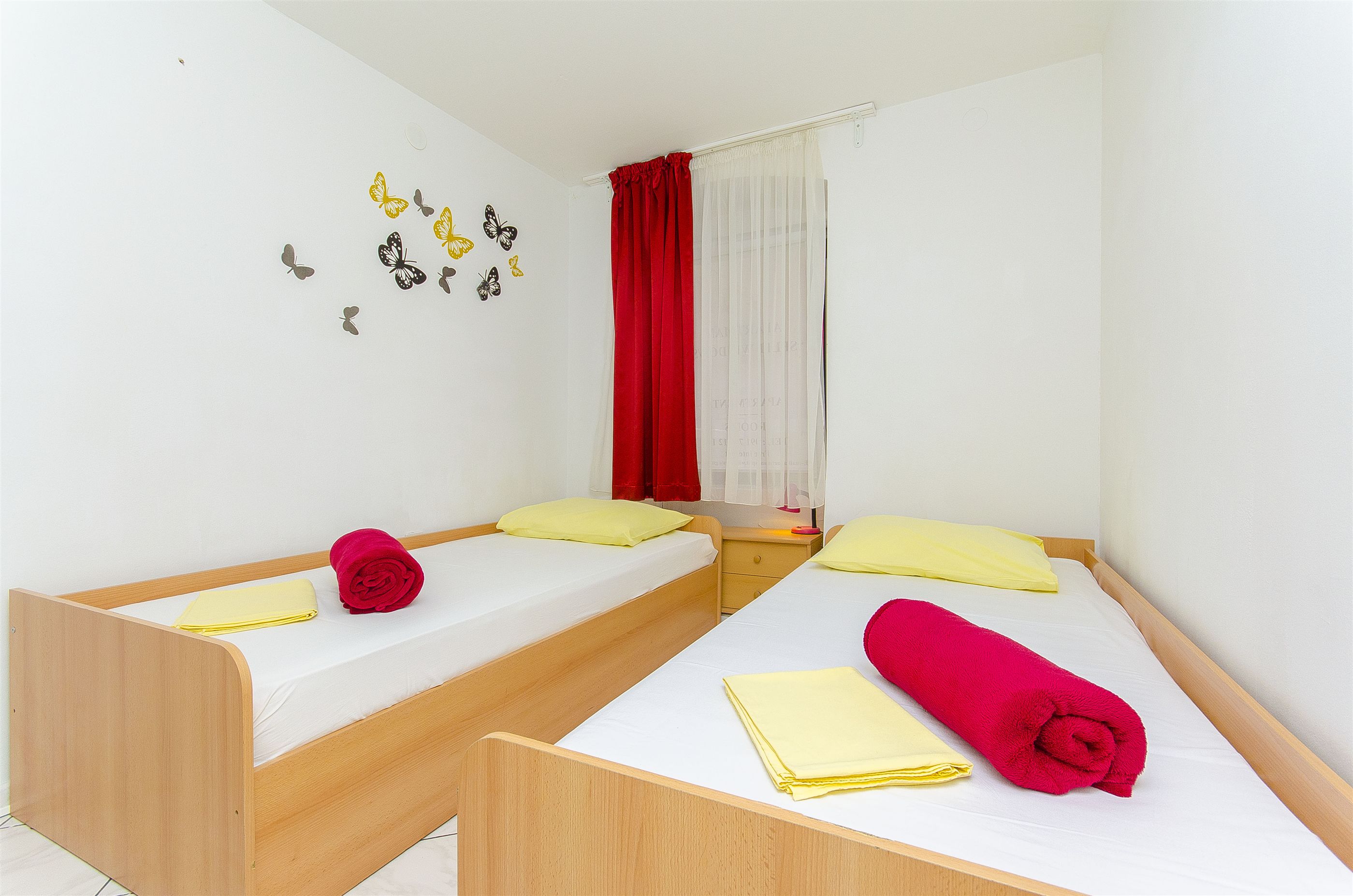 Apartment and Room Old town 38171-A1