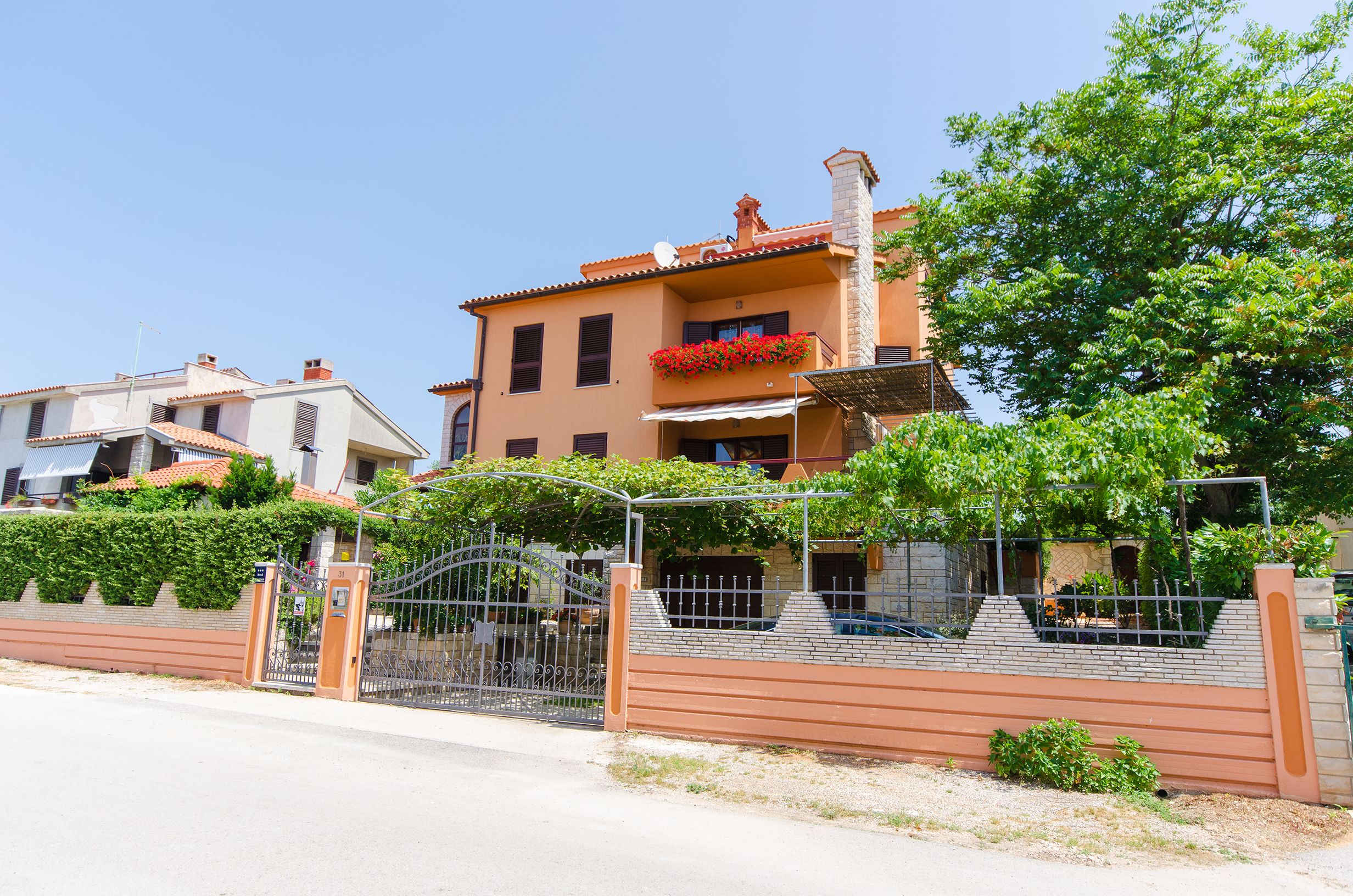 Apartment Ecio 70611-A2