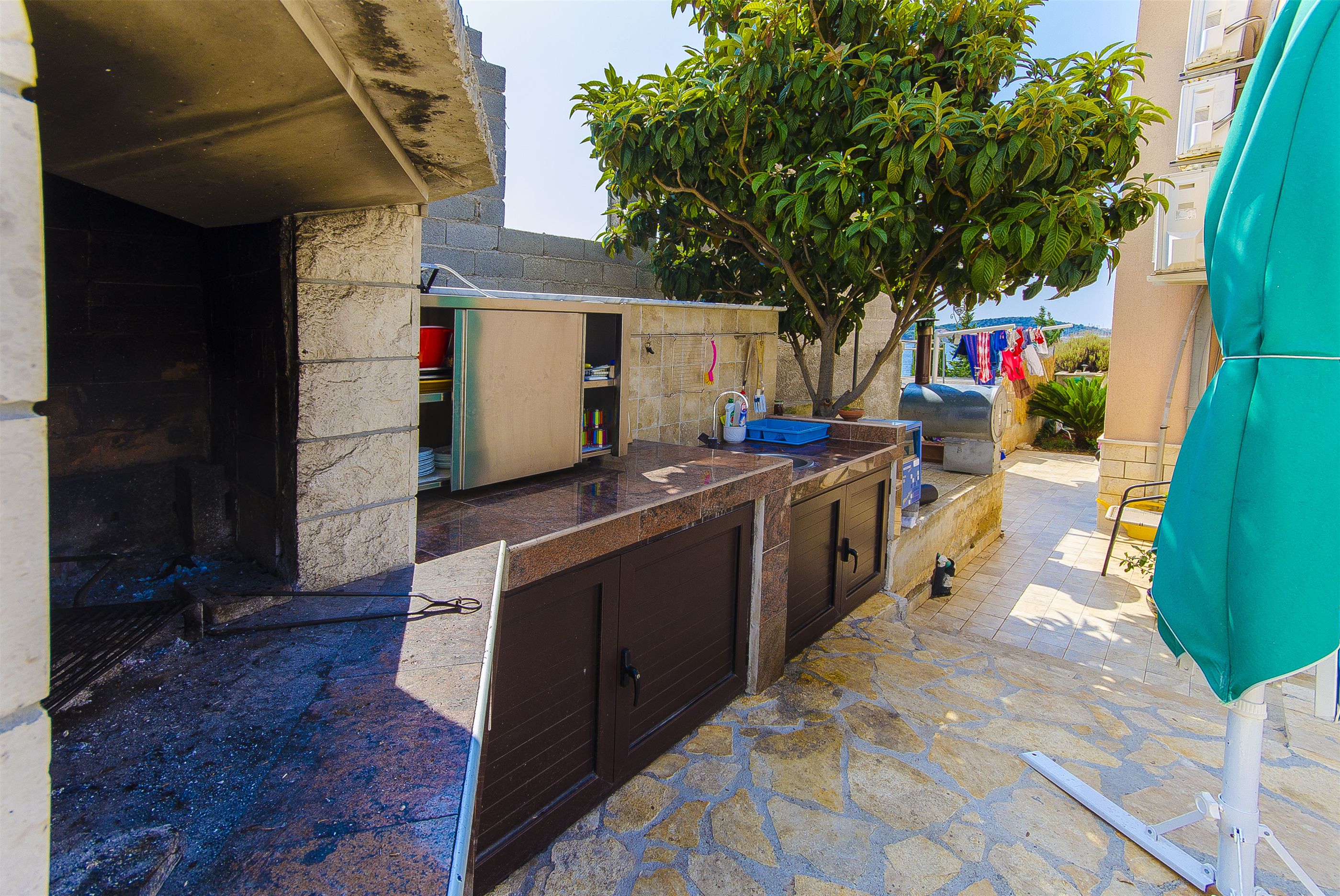 Apartments Ksenija 27231-A1