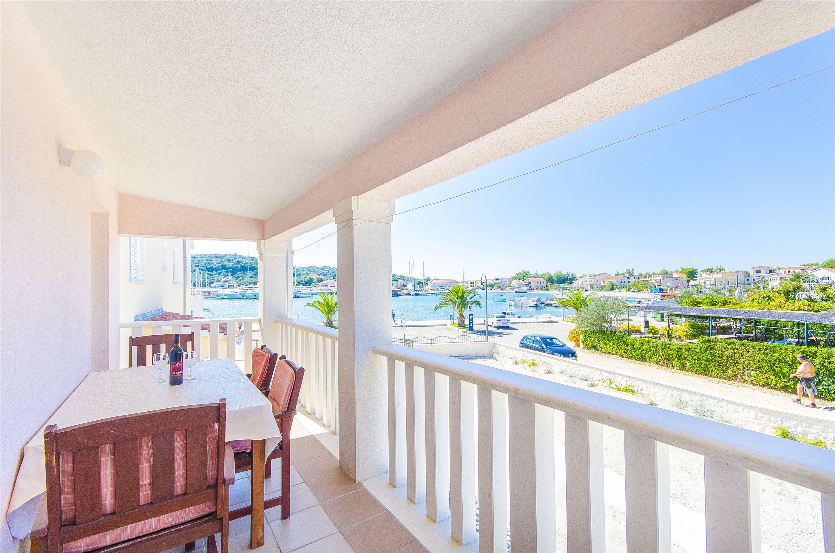 Apartments Tiho i Pave 28231-A3