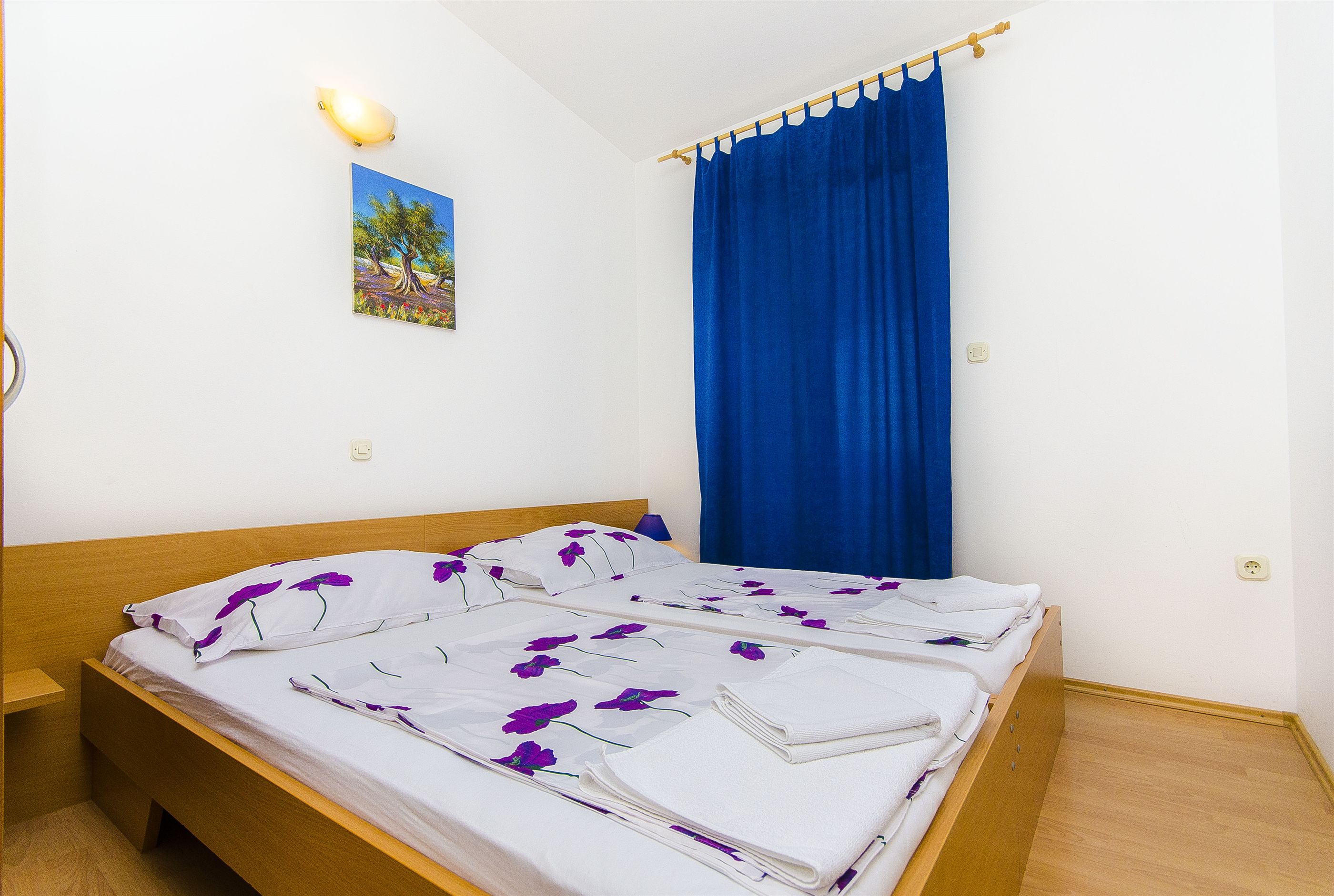 Apartments Tiho i Pave 28231-A2
