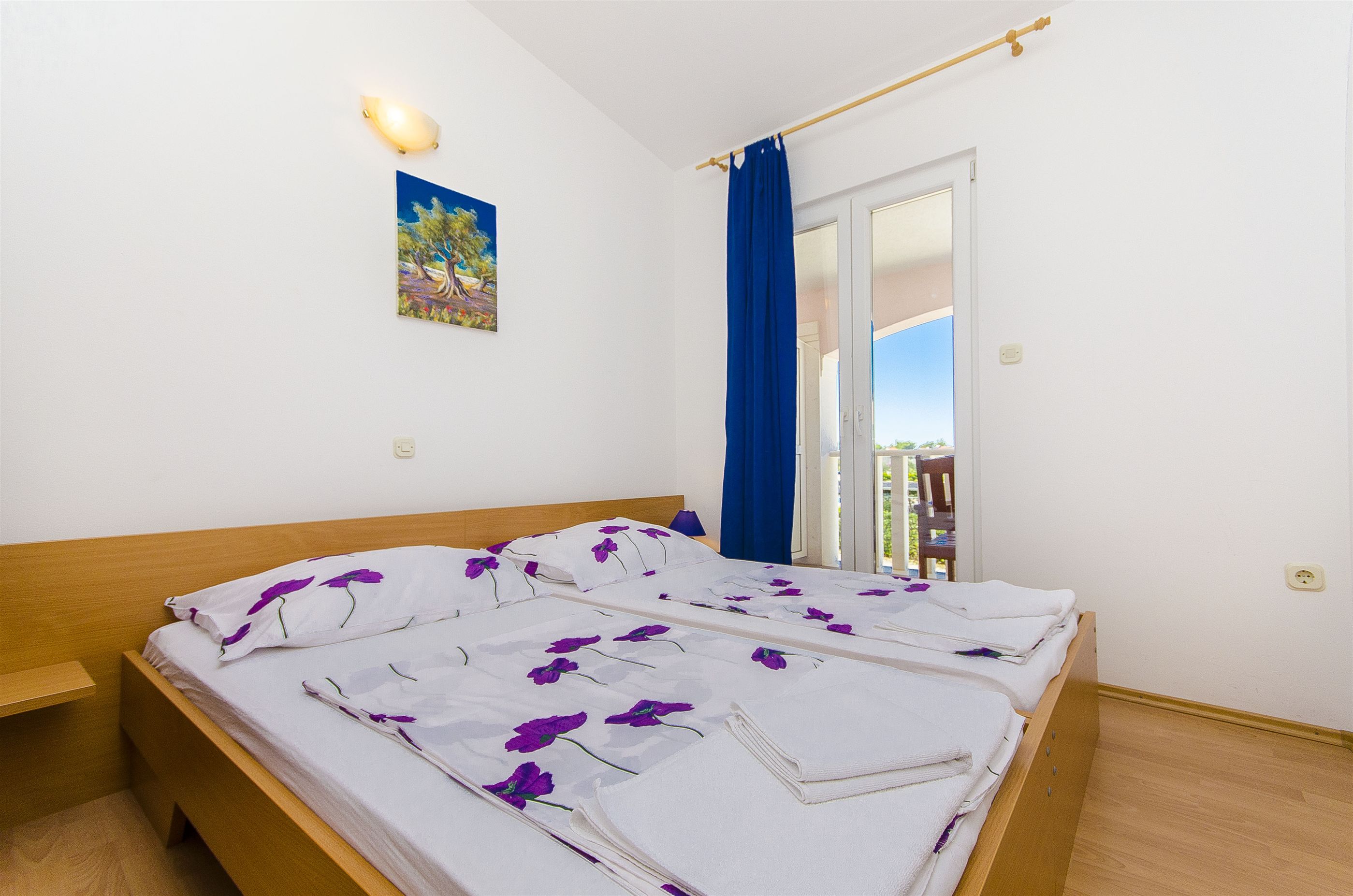 Apartments Tiho i Pave 28231-A2