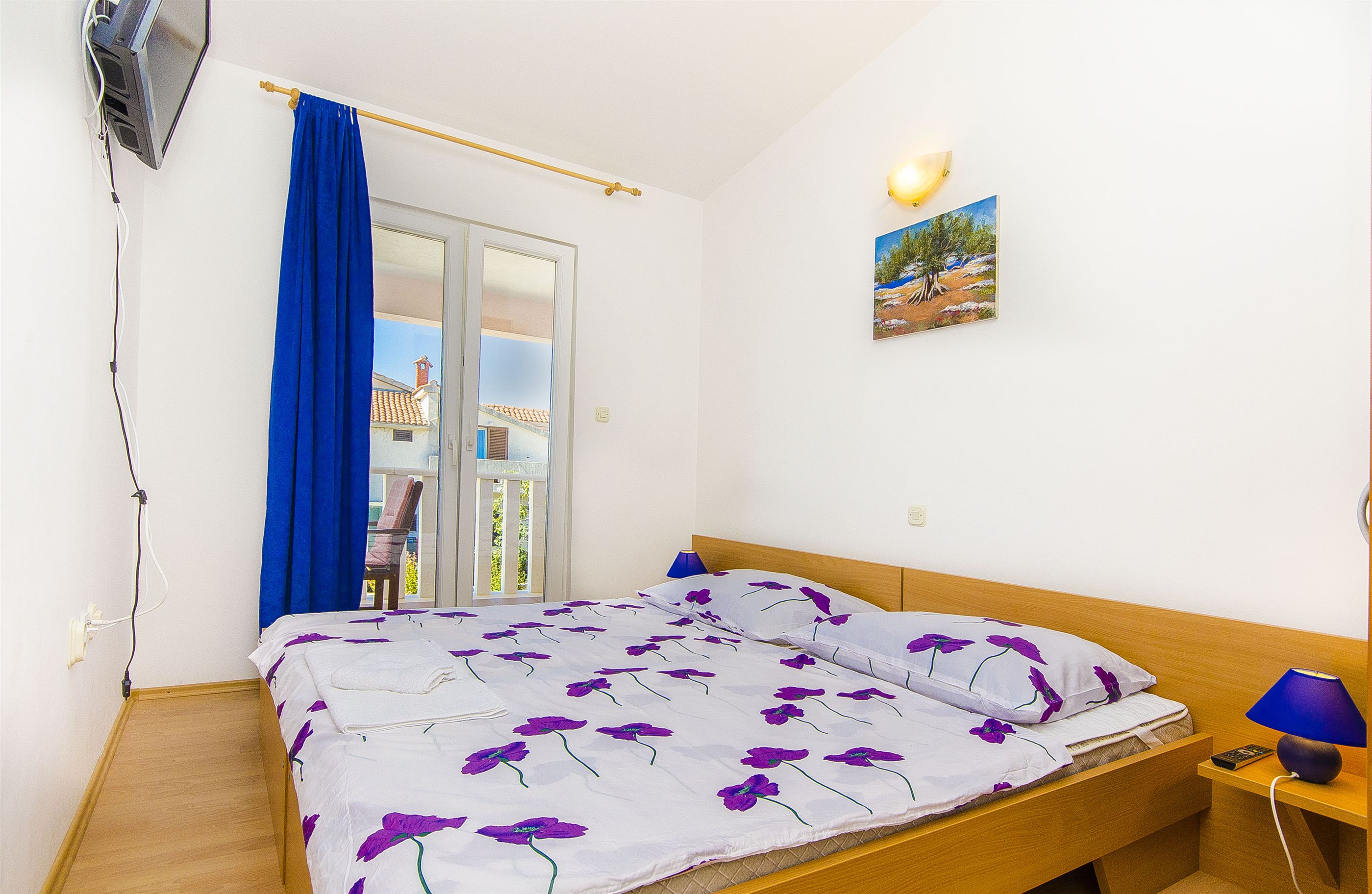 Apartments Tiho i Pave 28231-A1