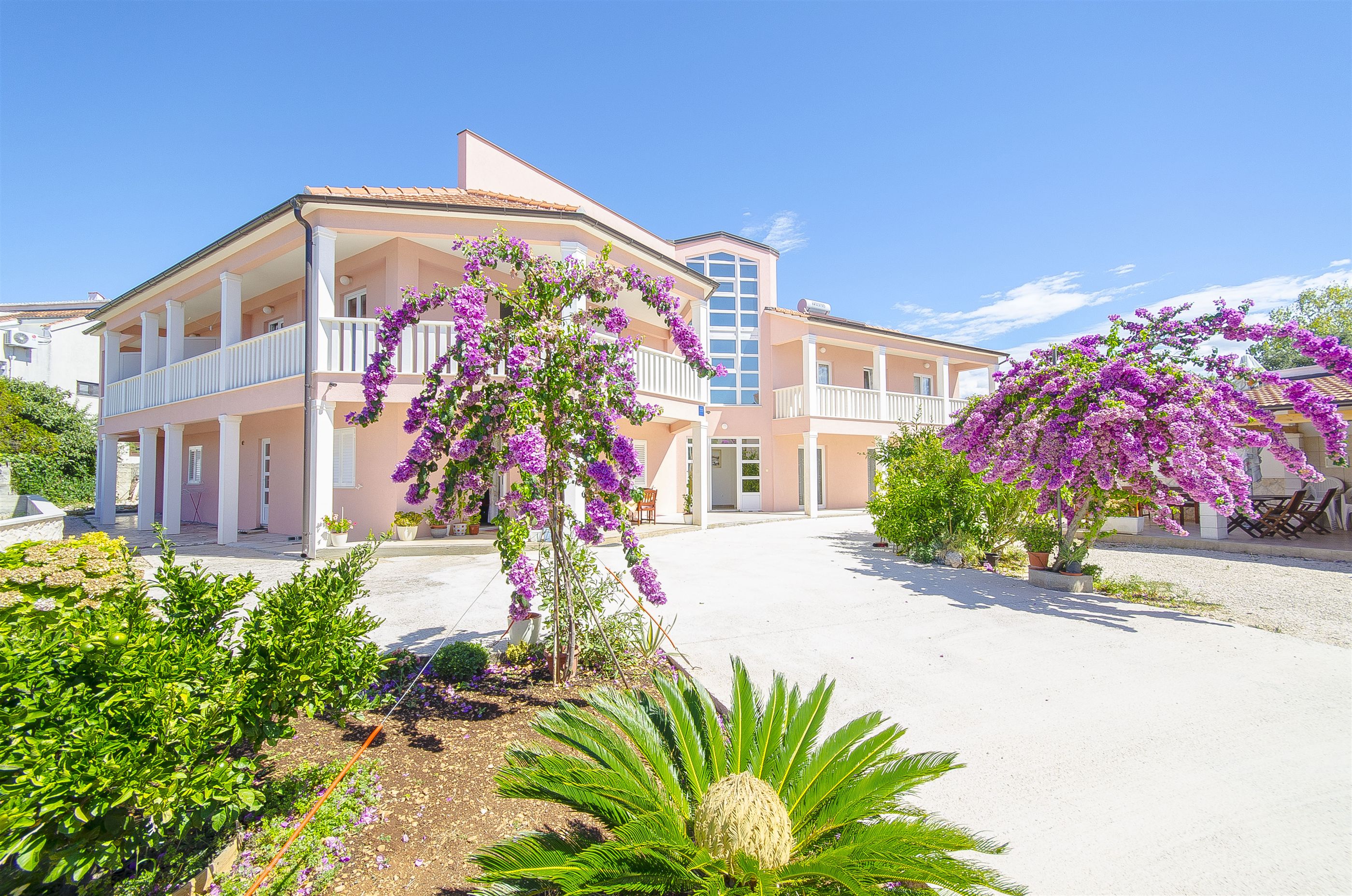 Apartments Tiho i Pave 28231-A4