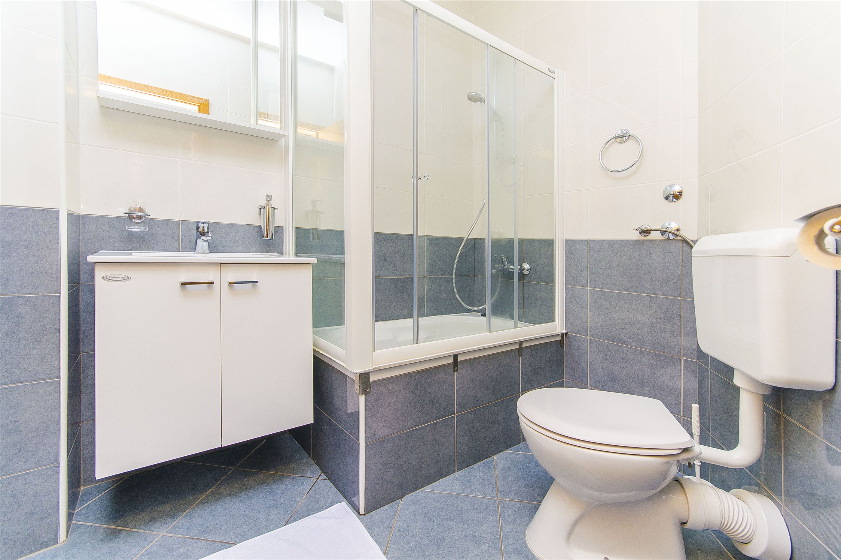Apartments Tiho i Pave 28231-A7