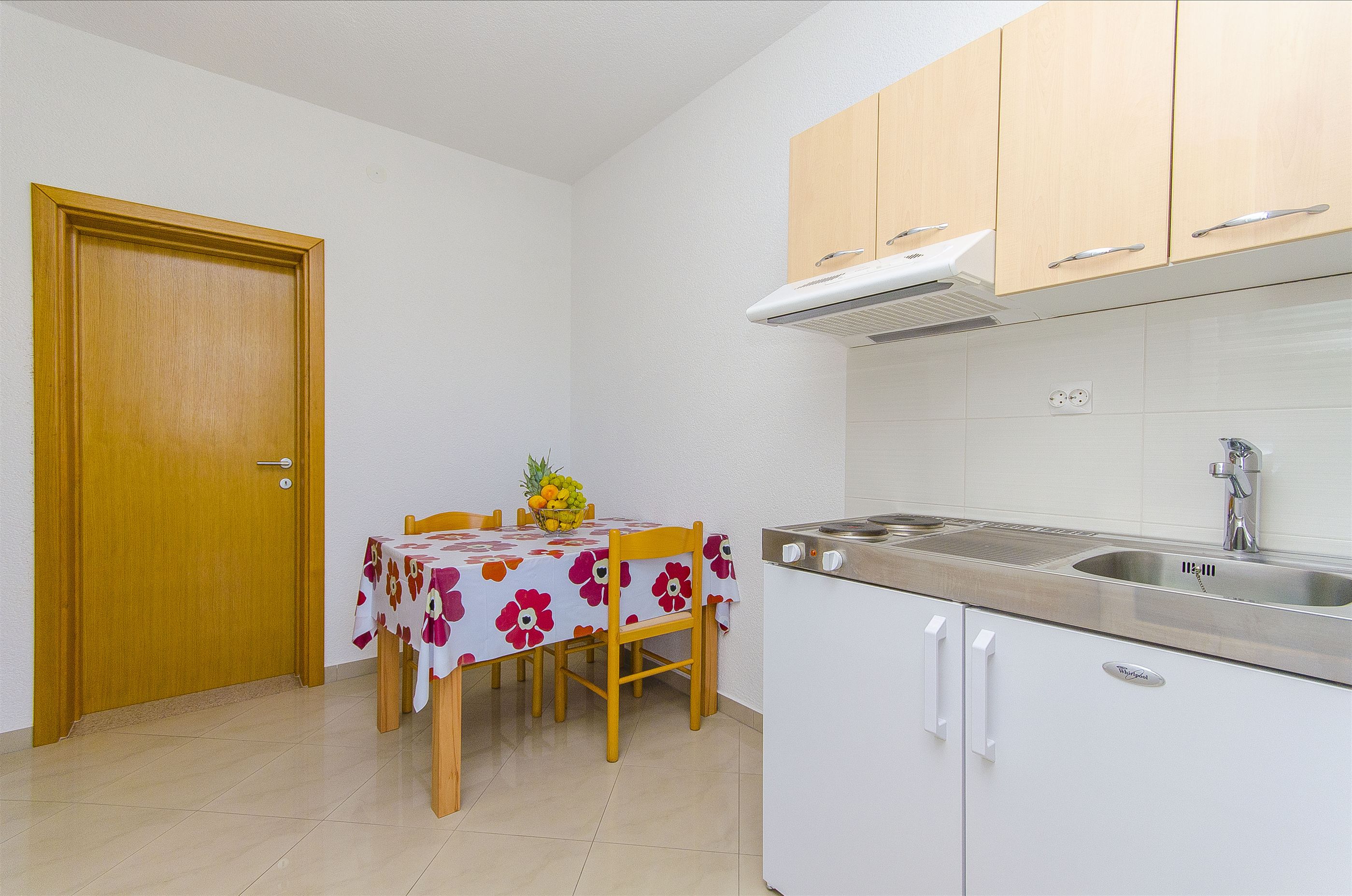 Apartments Tiho i Pave 28231-A6