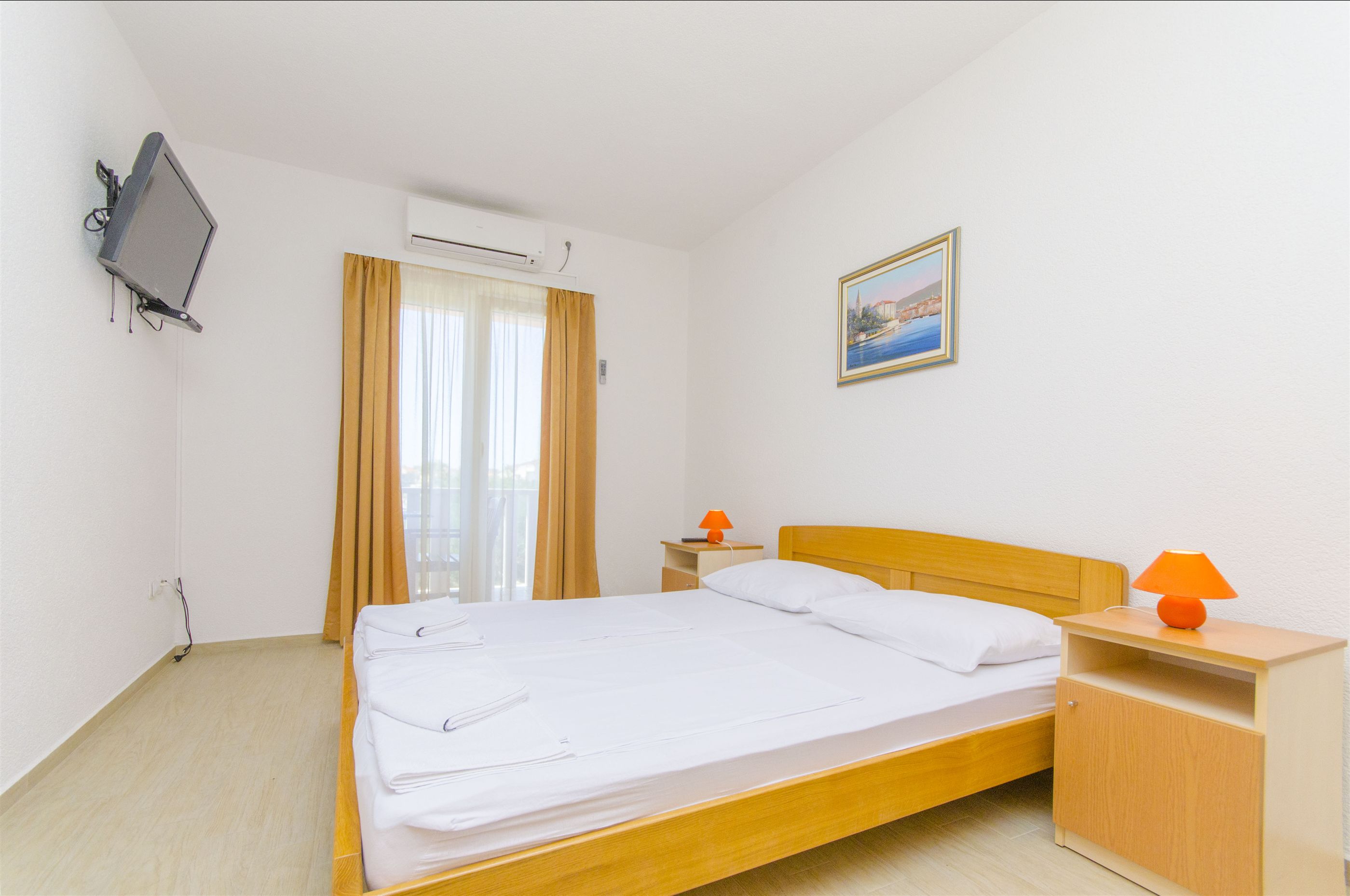 Apartments Tiho i Pave 28231-A5
