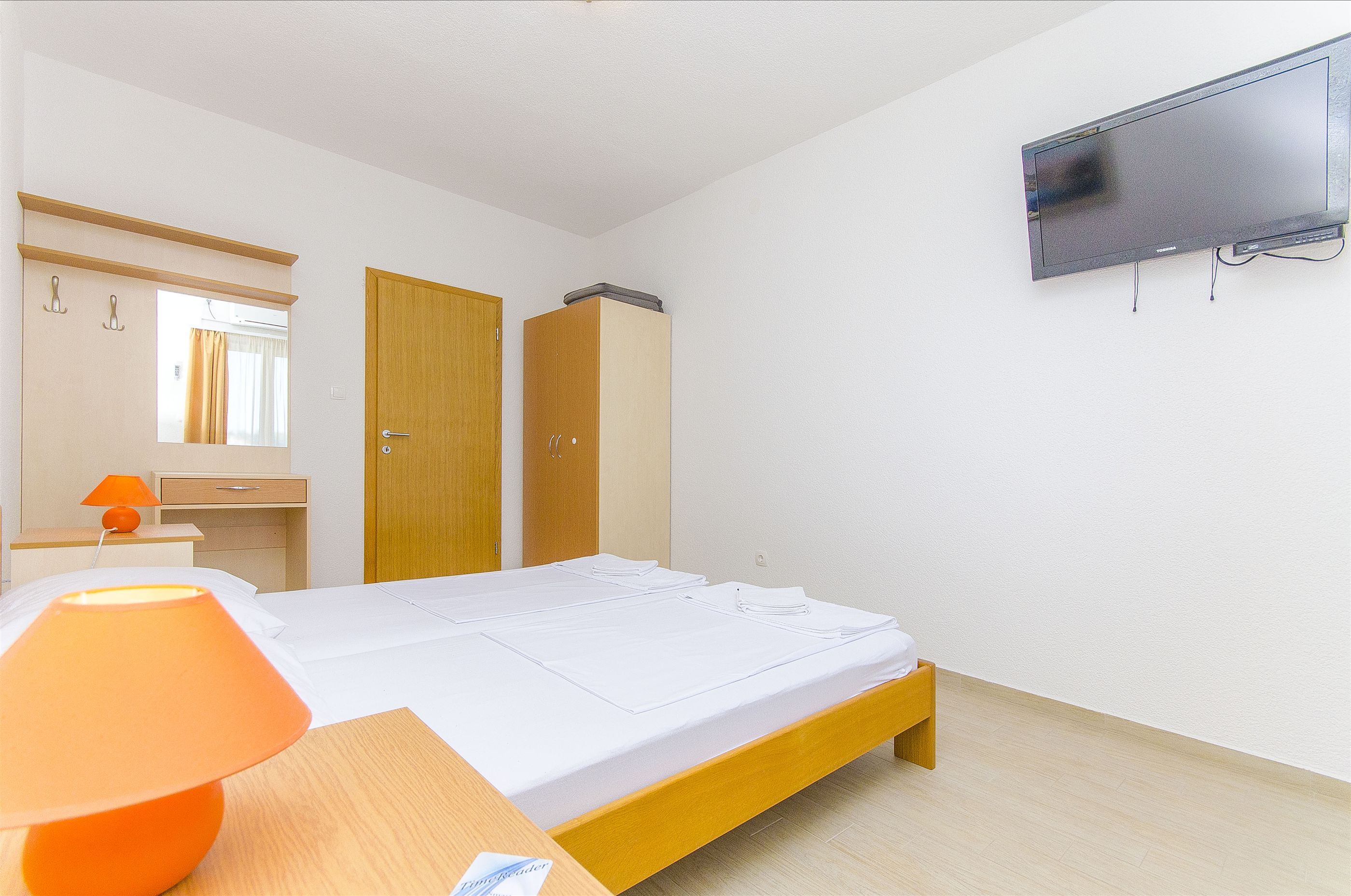 Apartments Tiho i Pave 28231-A5