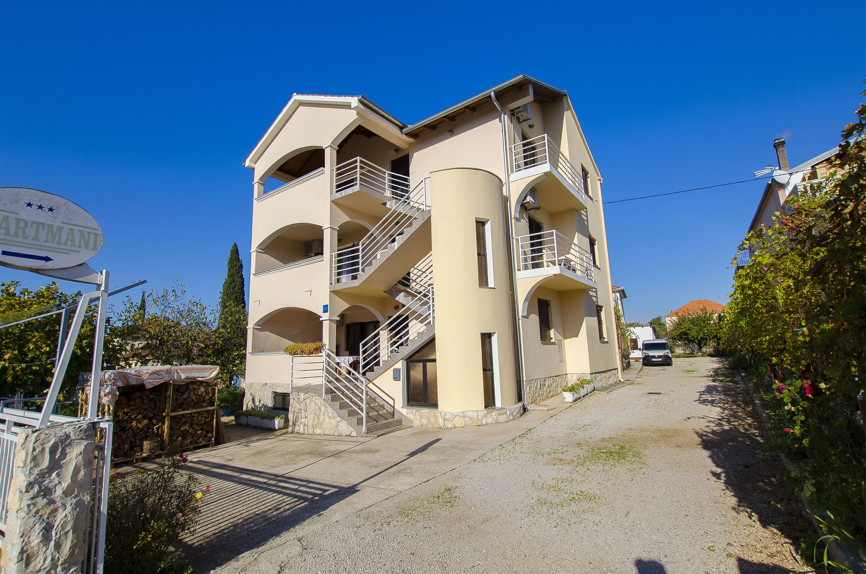 Apartments Marko 22081-A1