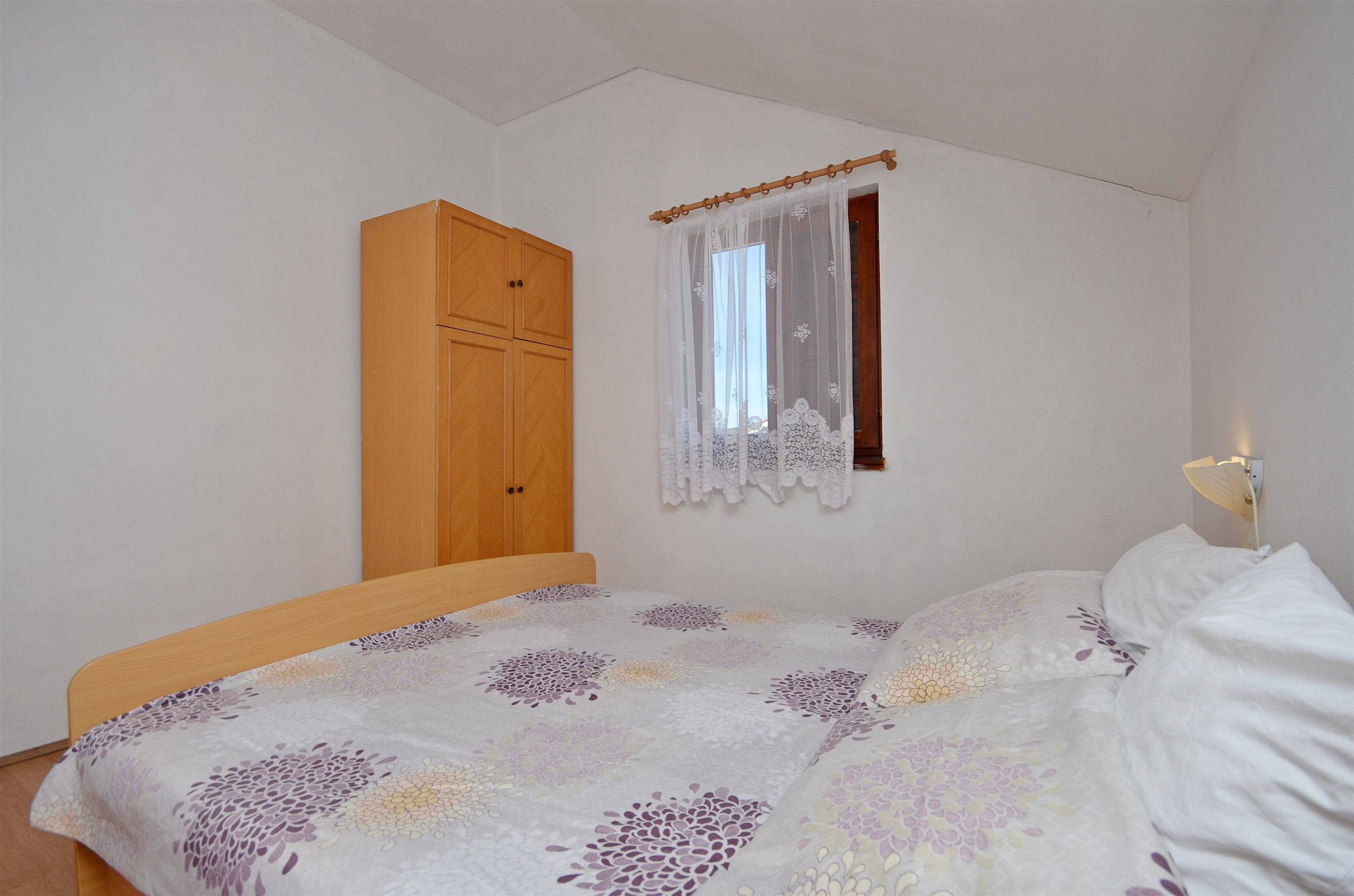Apartments and Rooms Bepina 28141-A2